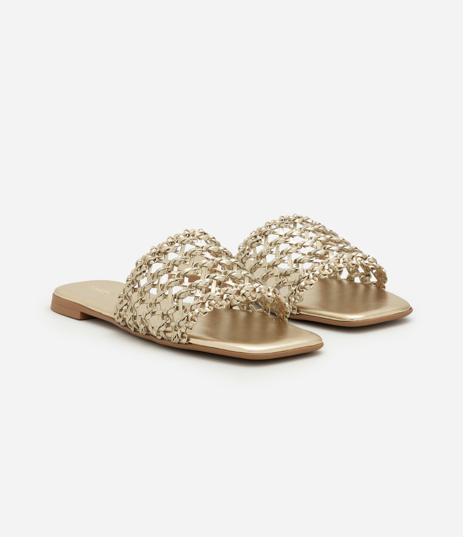Rasteira Mule com Gáspea Tramada Dourado 2