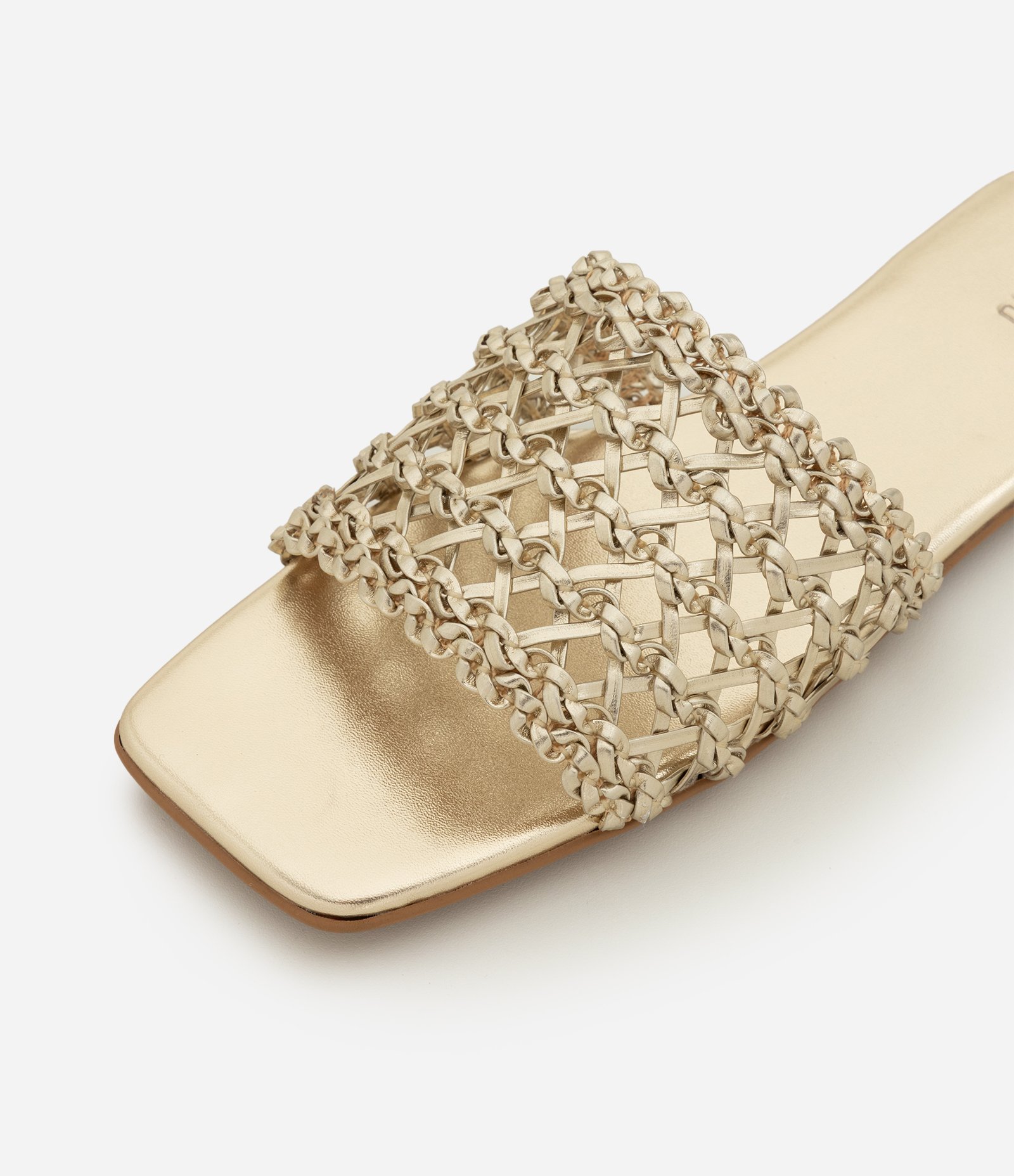 Rasteira Mule com Gáspea Tramada Dourado 4