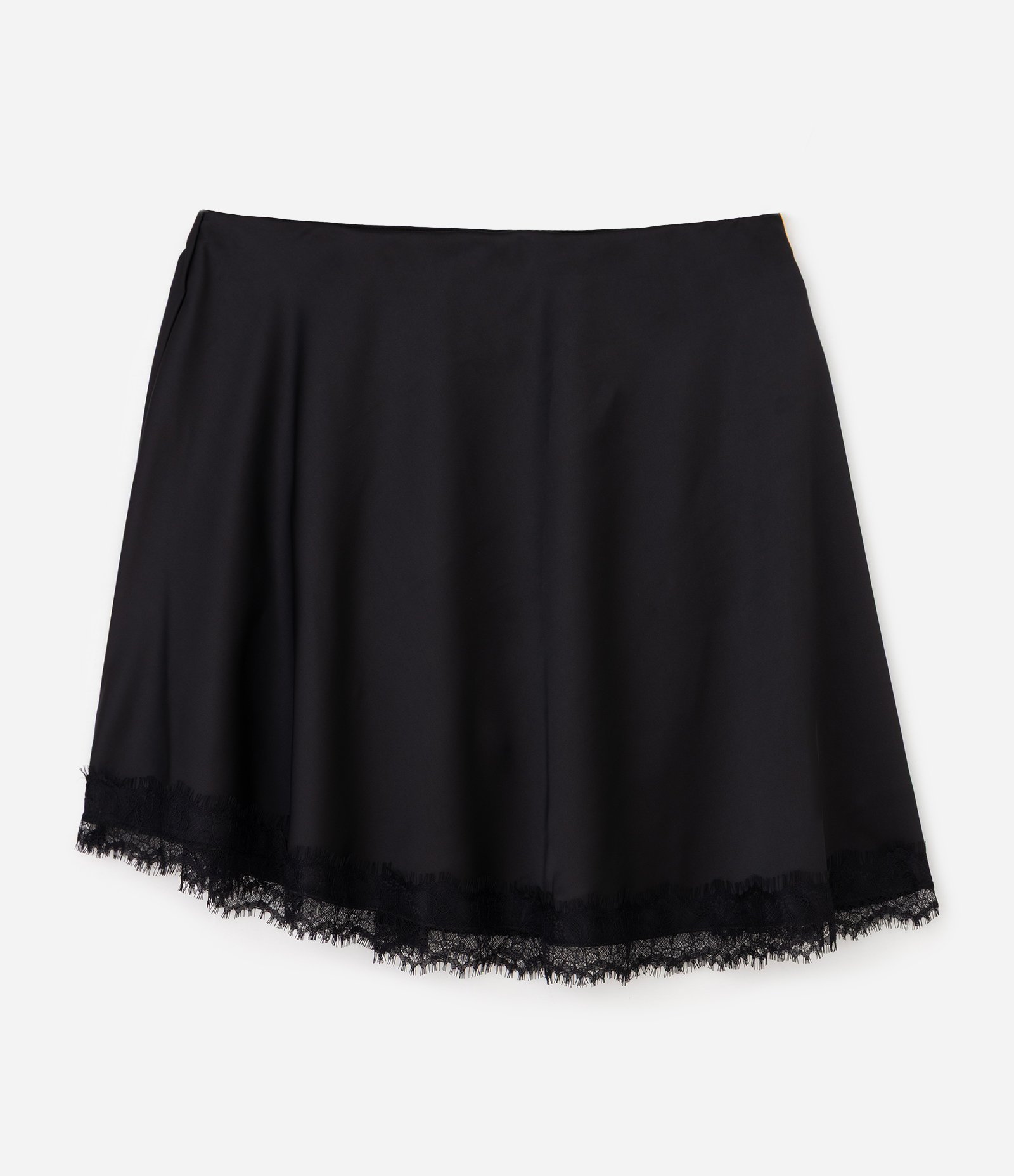 Blusa Acetinada com Renda Aplicada na Barra Curve & Plus Size Preto 2
