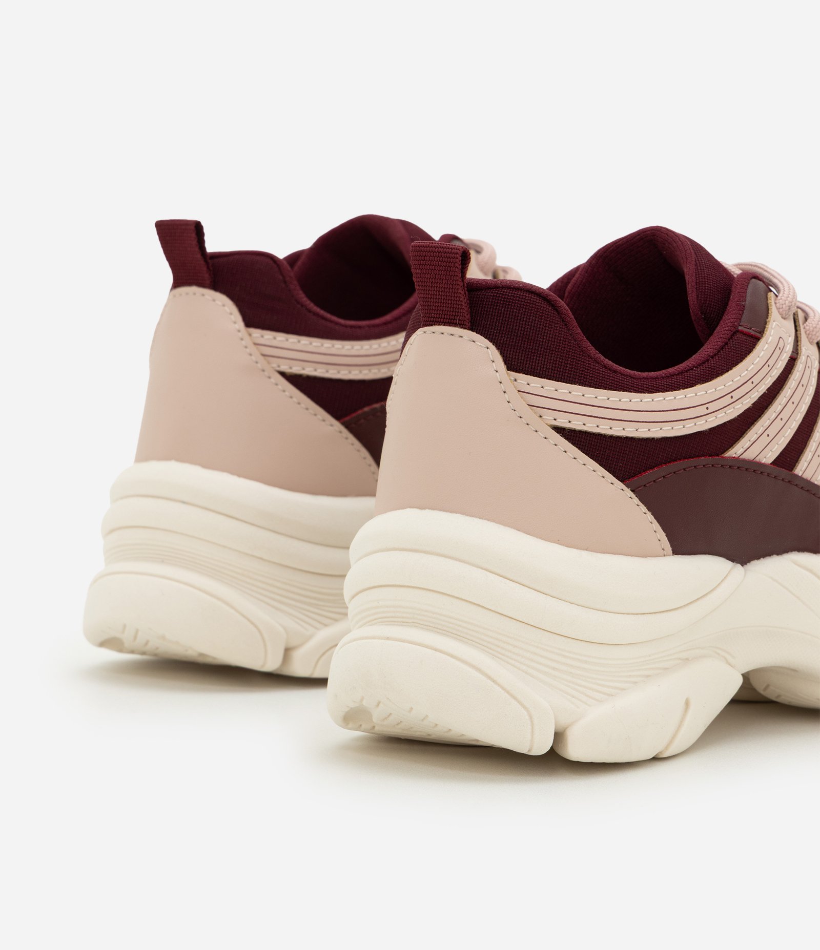 Tênis Jogging em PU com Tiras de Elástico Bordô/Rosa 5