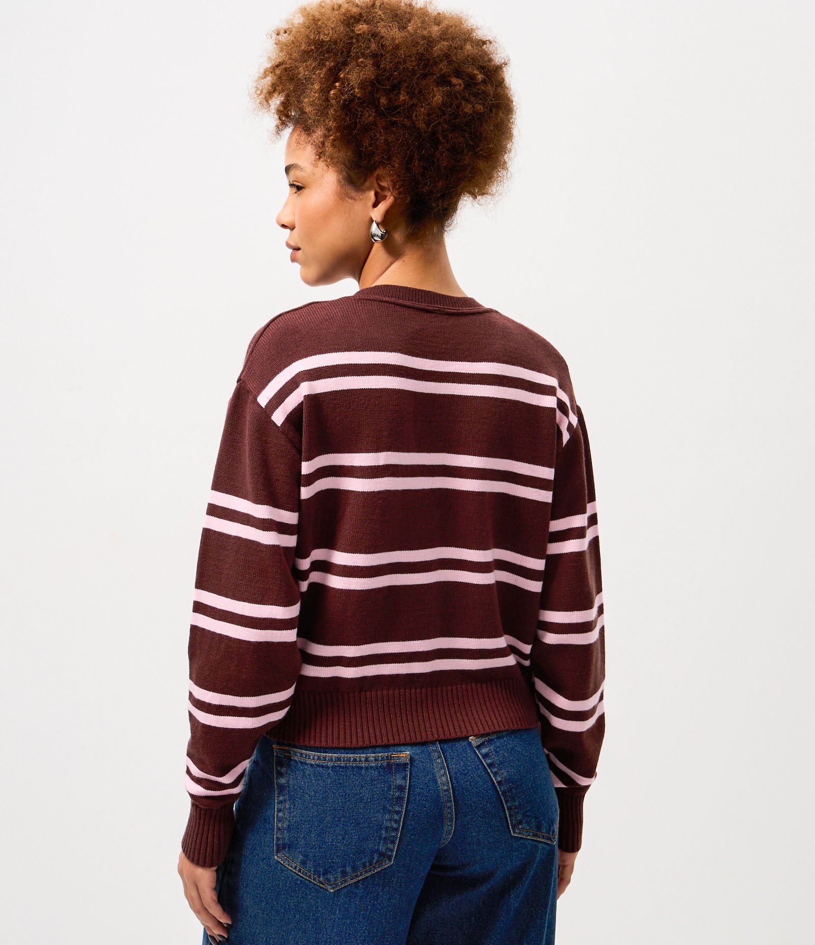 Cardigan Curto em Tricô Listrado com Abotoamento Marrom 5