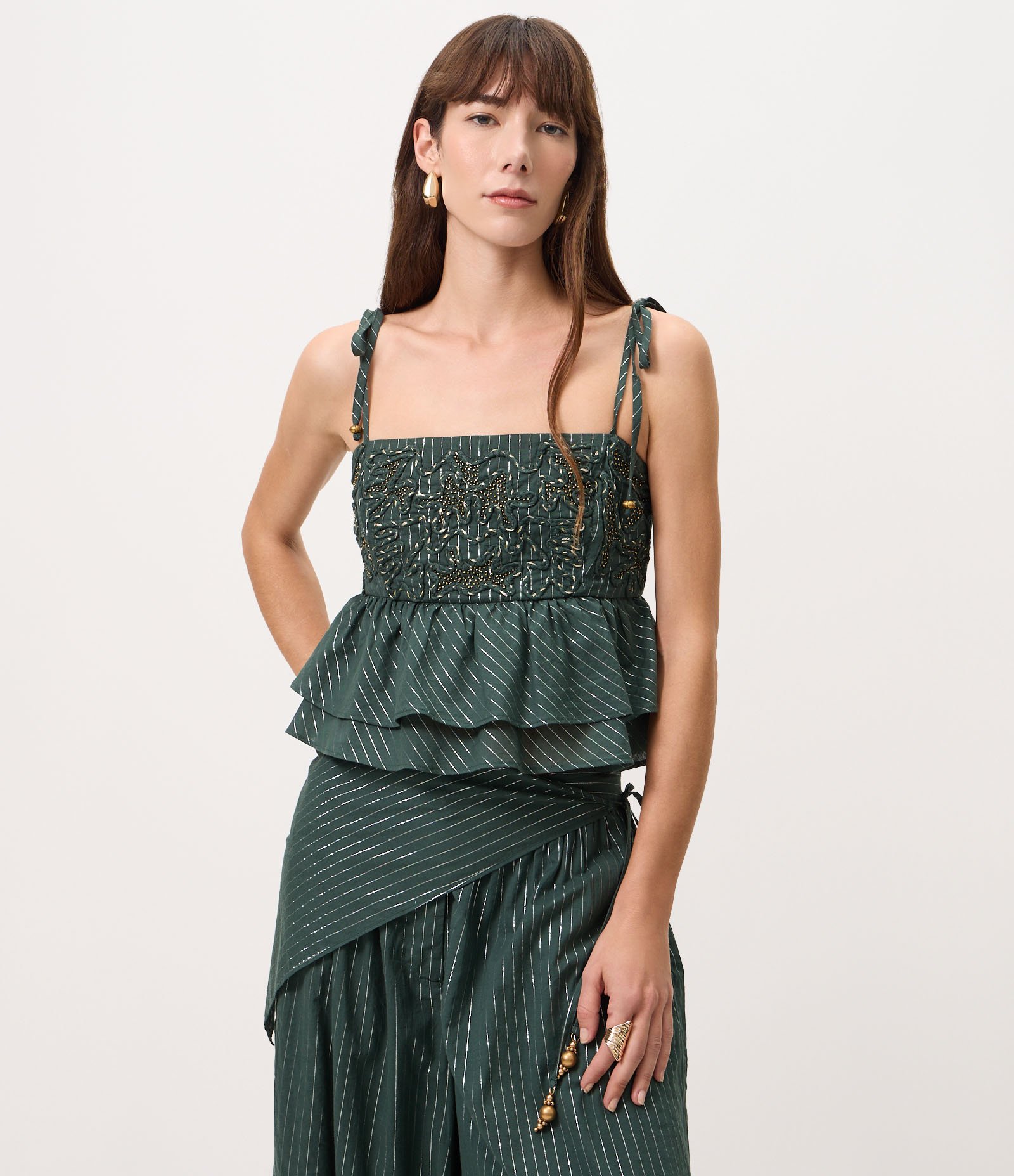 Blusa em Algodão com Bordado e Babado na Barra Verde 1