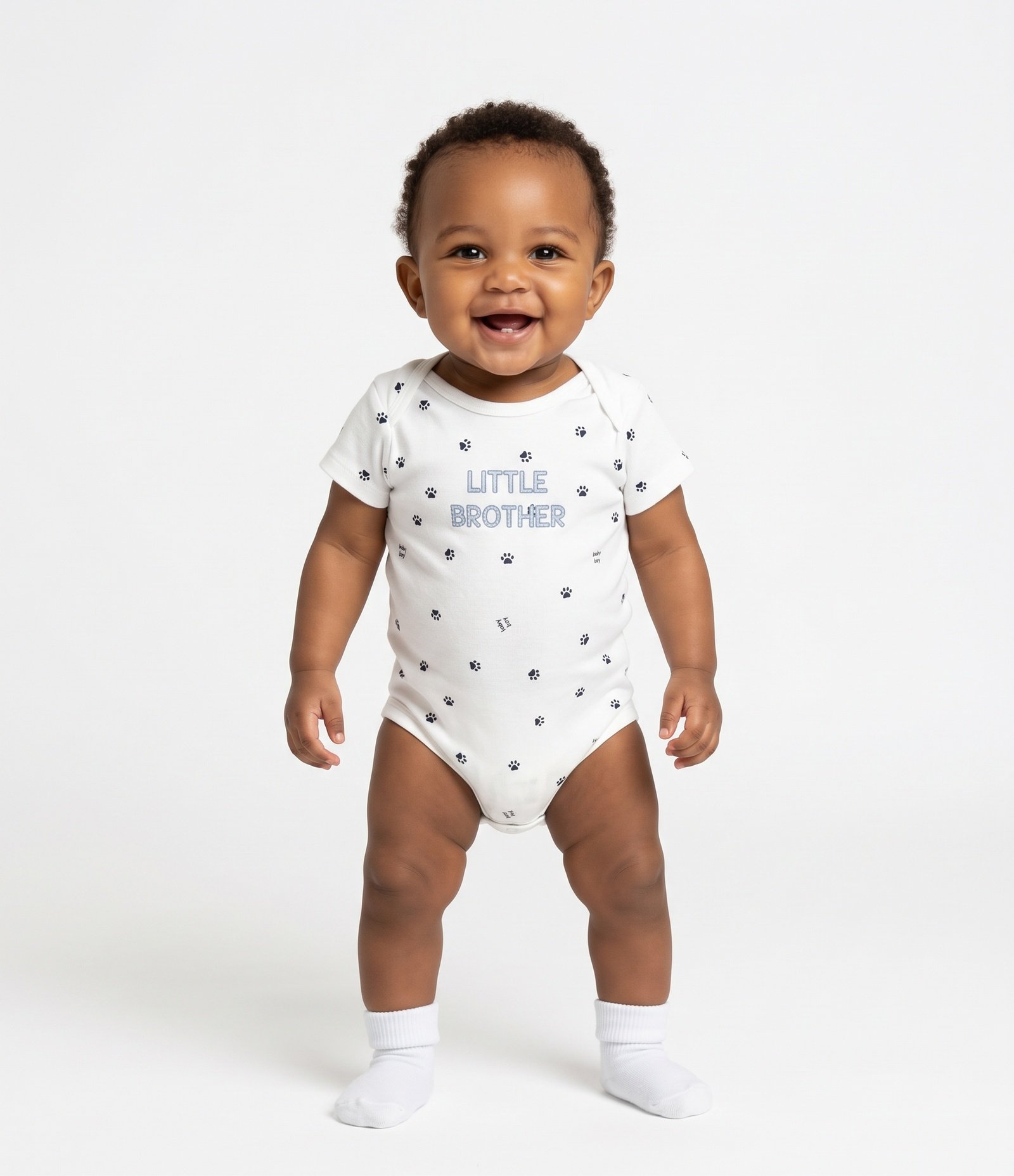Body Bebê com Estampa Fullprint Patinhas e Lettering Little Brother – Tam RN a 18 Meses Branco 2