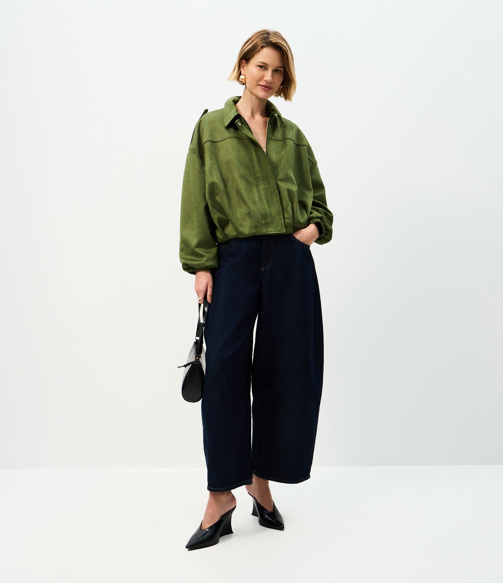 Jaqueta Bomber Suede Com Gola Clássica Verde 2