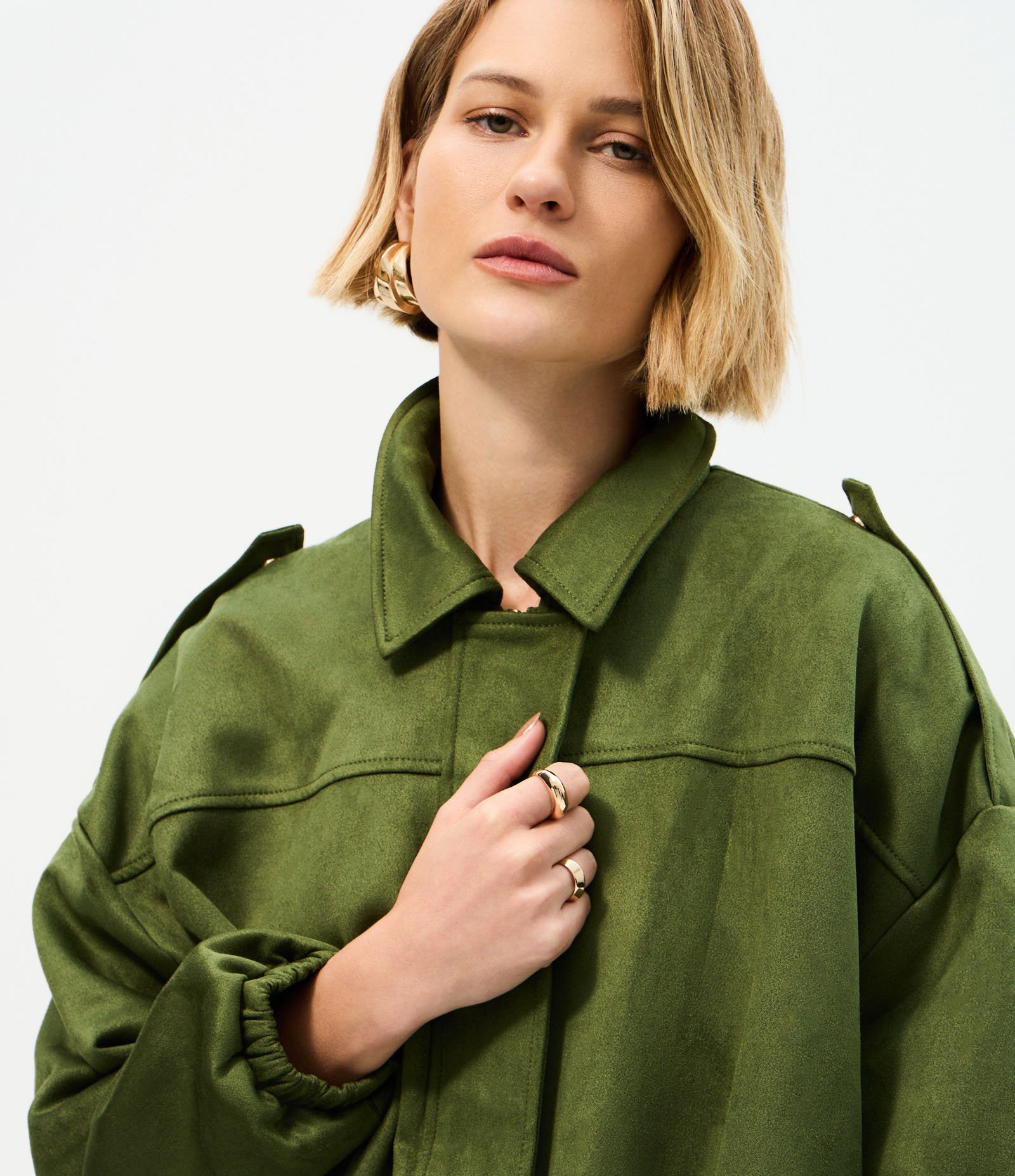 Jaqueta Bomber Suede Com Gola Clássica Verde 3
