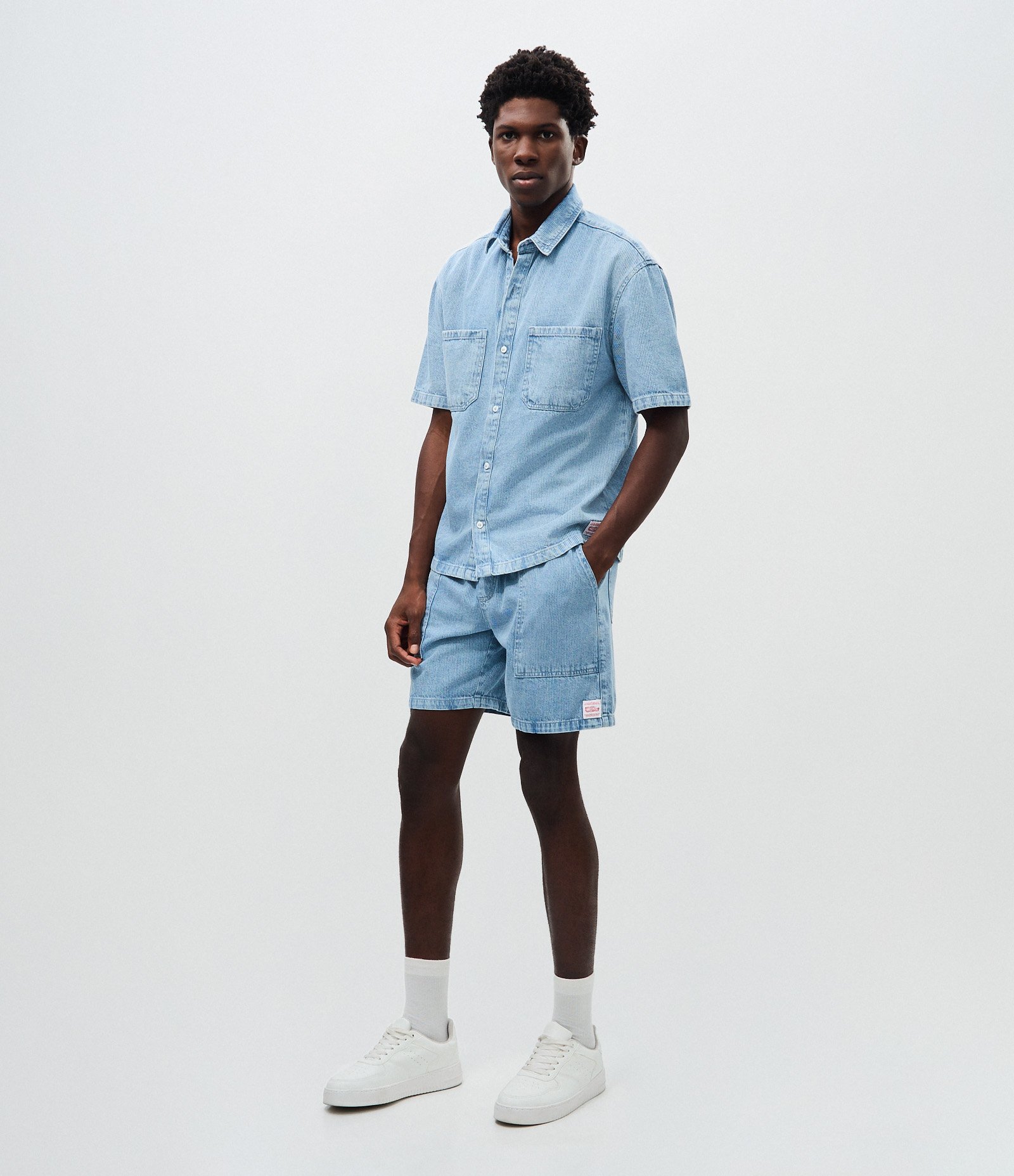 Bermuda Denim Listrada com Cós Elástico Azul 1