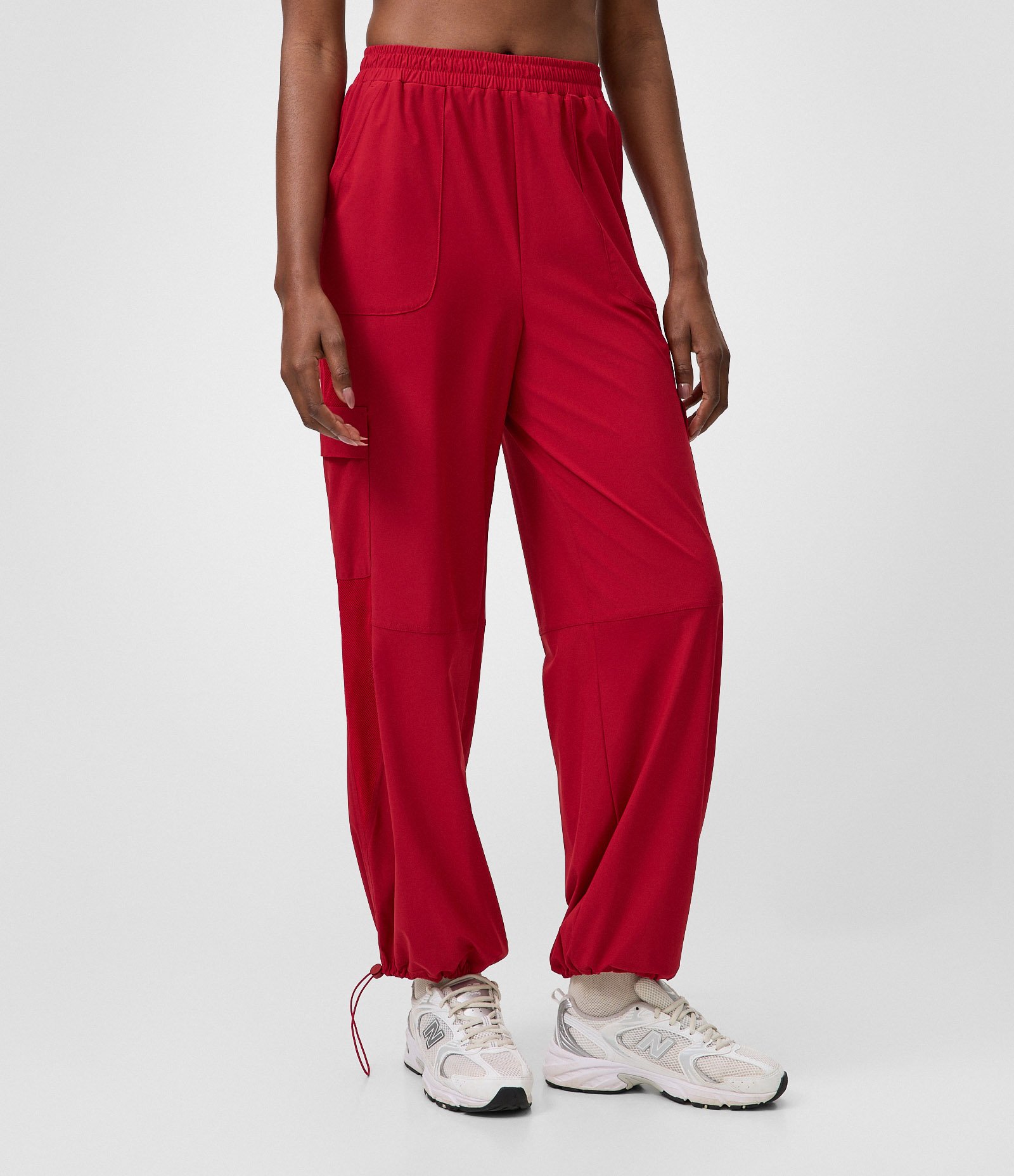 Calça Cargo Baggy em Microfibra com Bolsos Laterais Vermelho 2