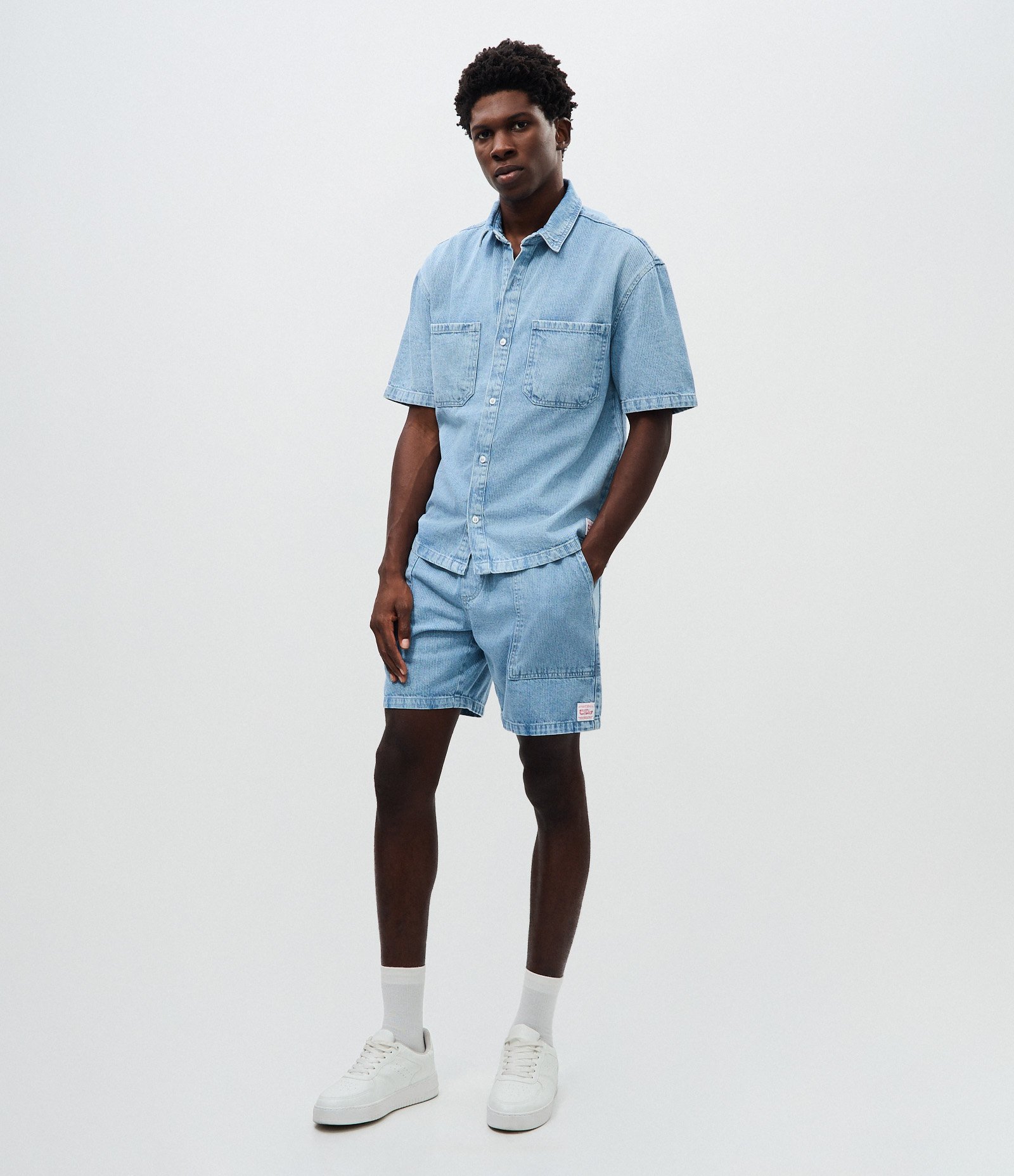 Camisa Jeans Listrada Boxy Manga Curta Azul 2
