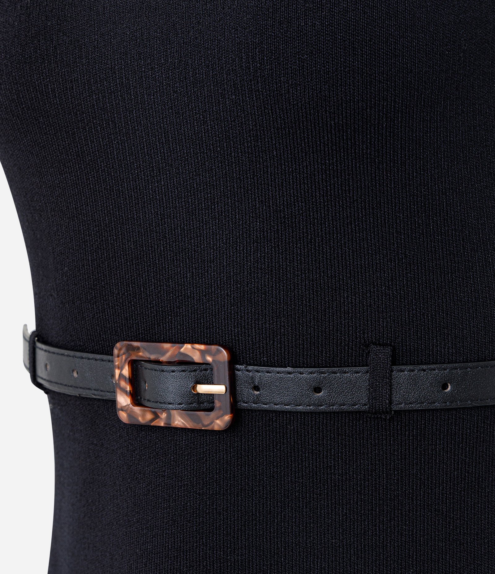 Blusa Alongada em Tricô com Cinto Fino Preto 2