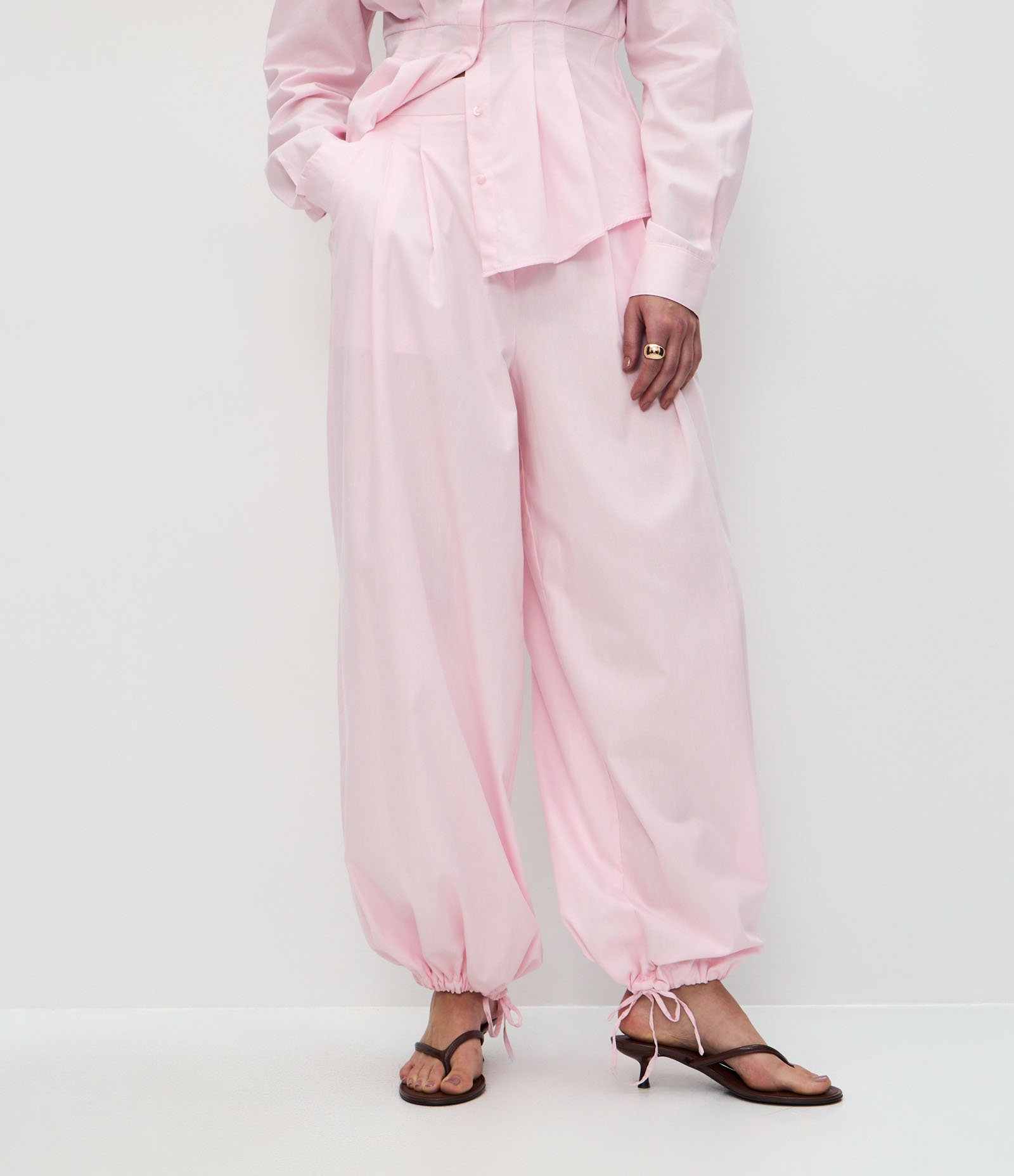 Calça Aladim em Algodão com Pregas Rosa 4