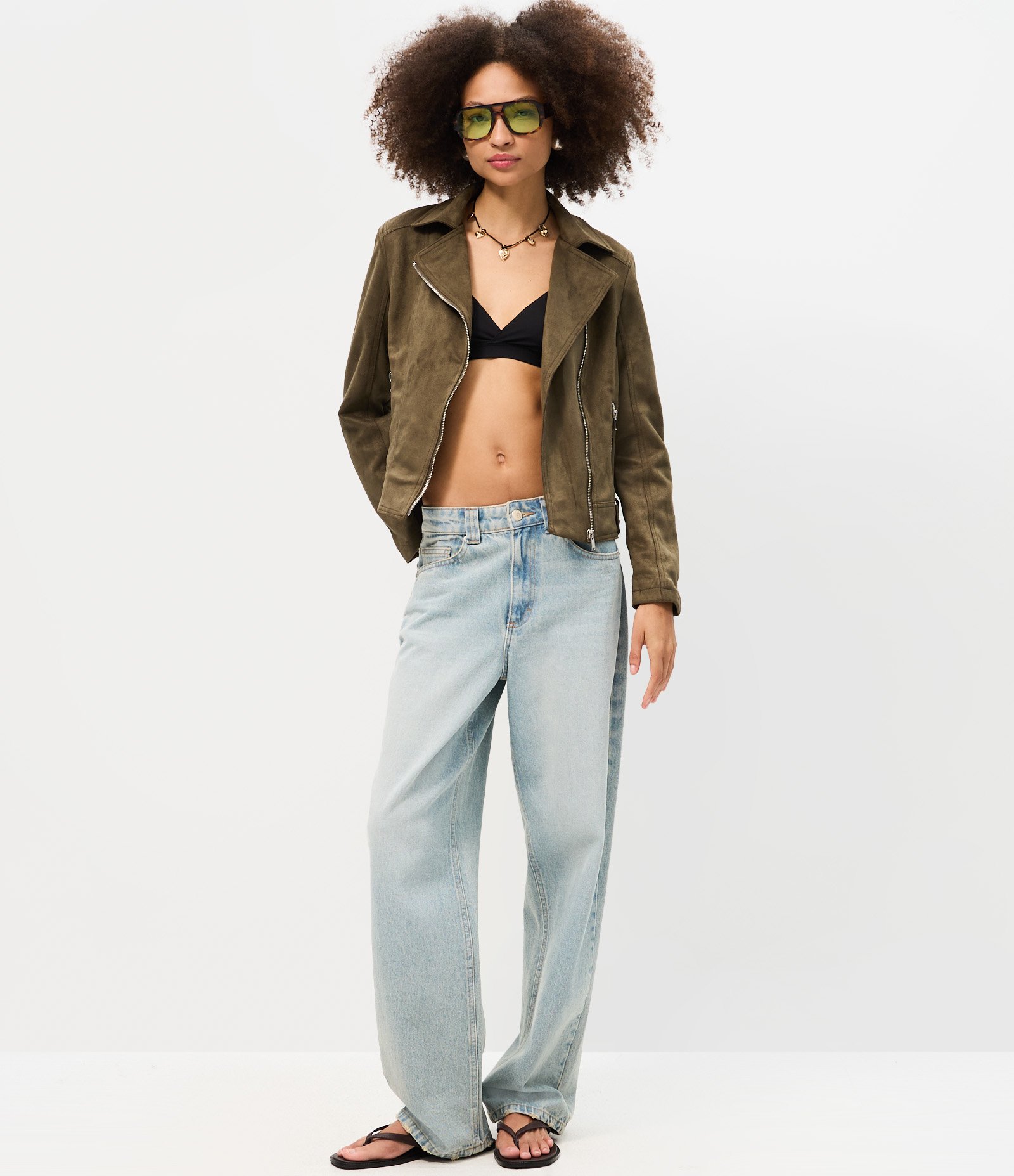 Jaqueta Biker em Suede com Bolsos e Zíper Verde 2