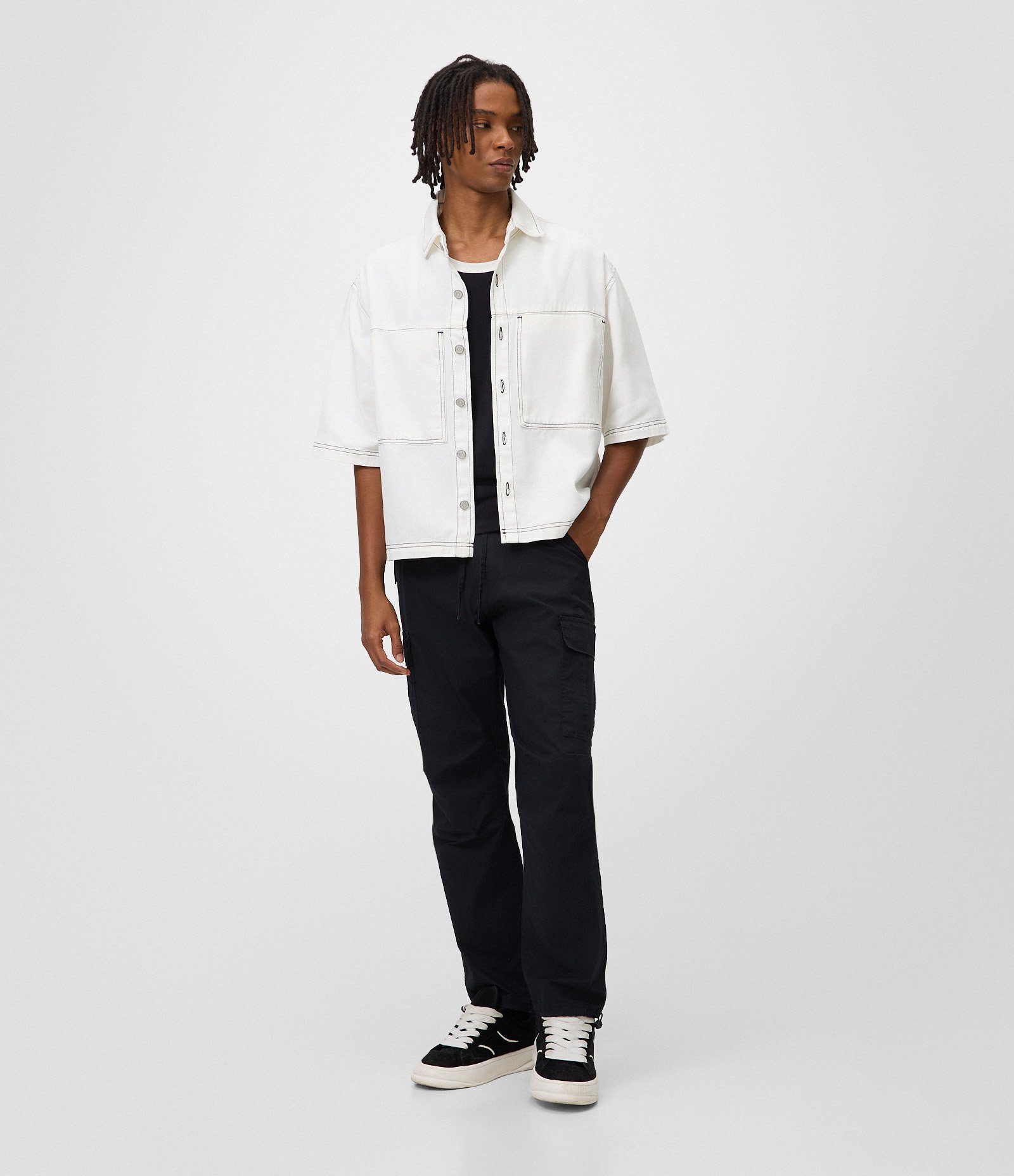Camisa Boxy em Sarja com Bolsos Grandes e Costura Contrastante Branco 2