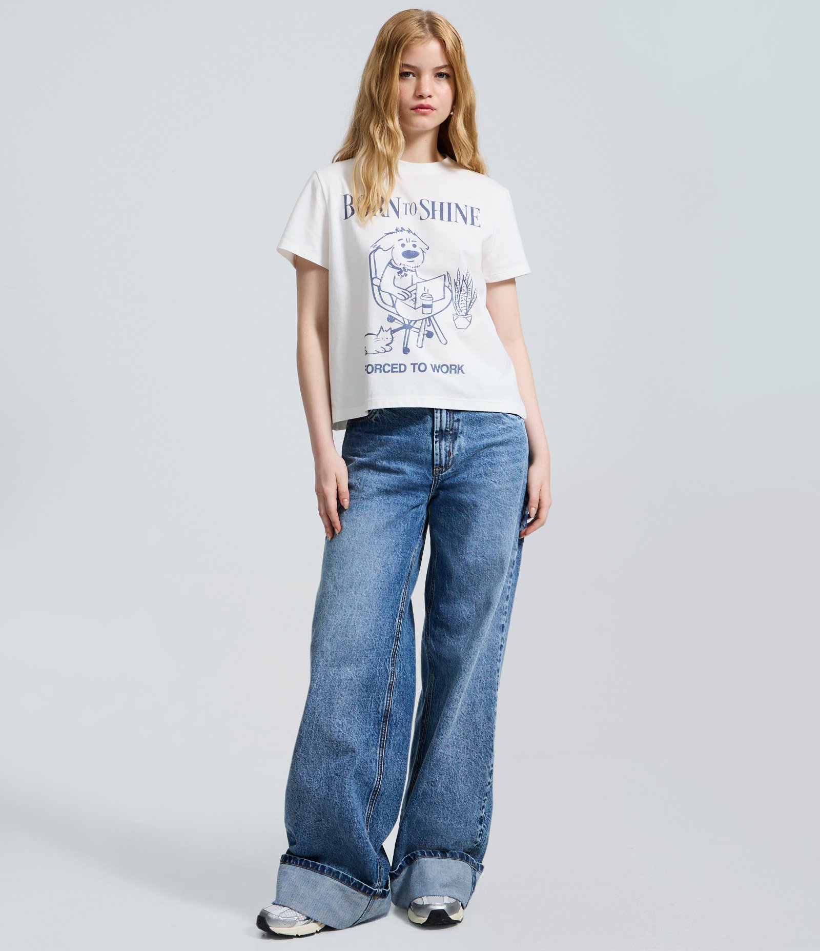 Camiseta em Algodão com Estampa Cachorro Born to Shine Branco 2