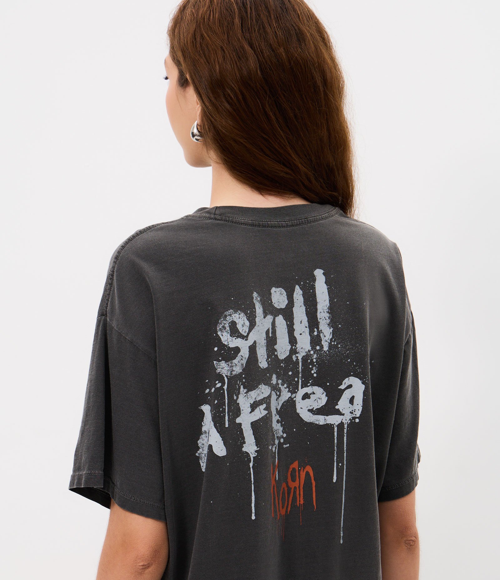 Camiseta com Efeito Desgastado e Estampa da Banda Korn Preto 4