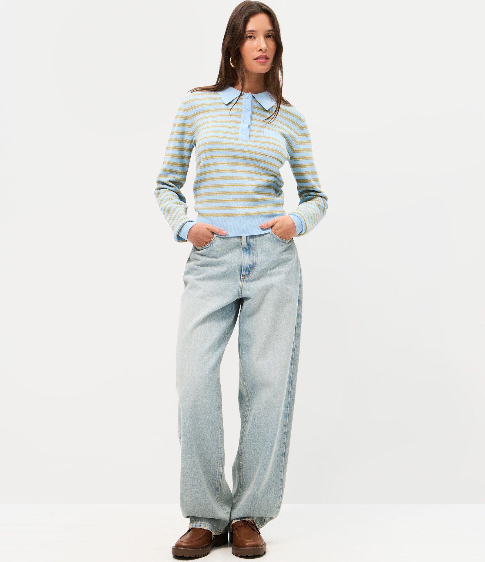 Blusa em Tricô Listrada com Gola Polo e Botões Azul 3