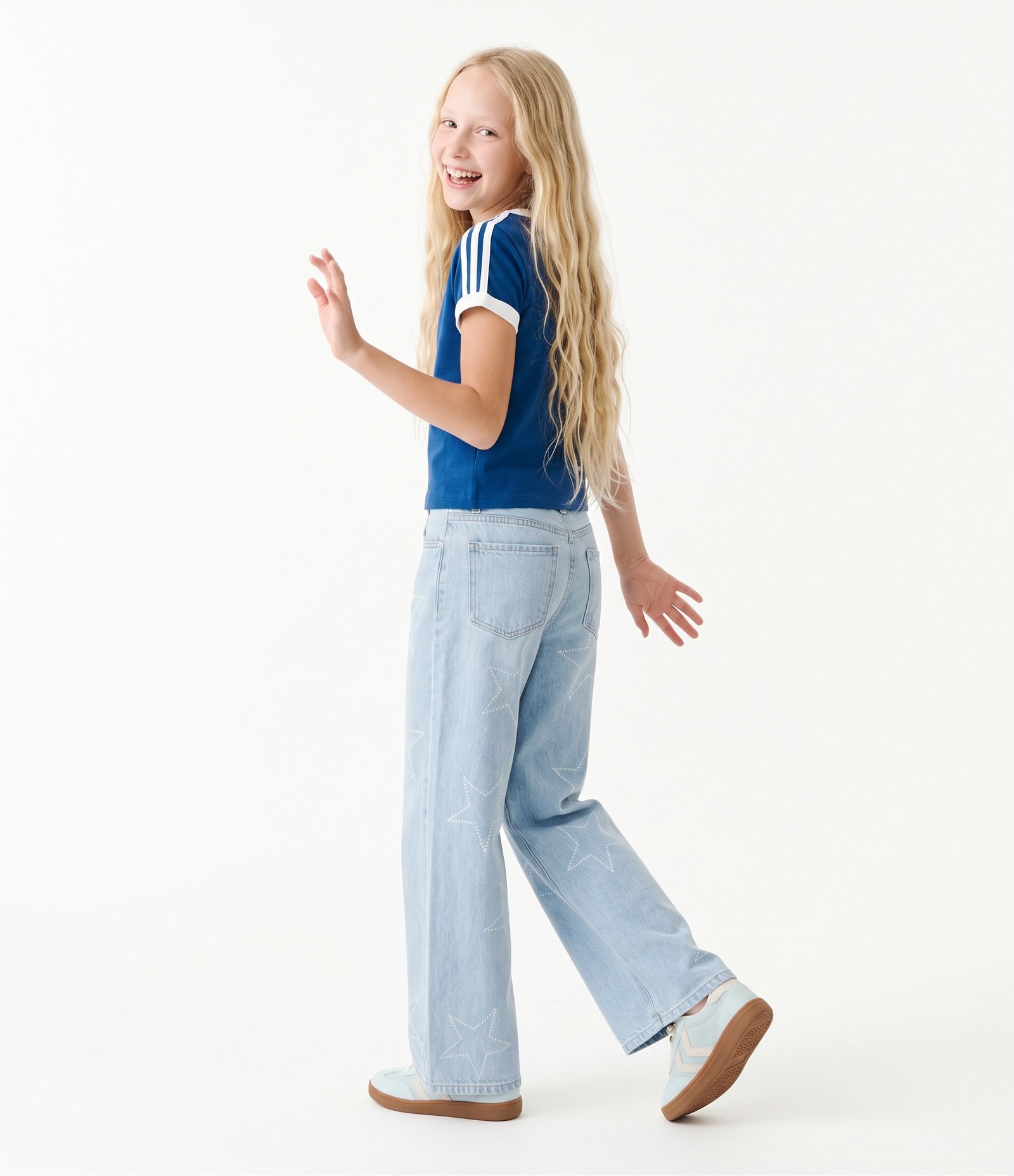 Baby Look Infantil com Bordado Hello Kitty – Tam 5 a 16 Anos Azul 6