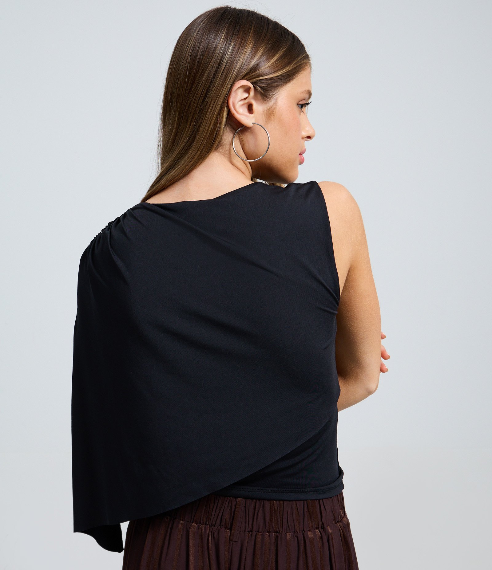 Blusa Ombro Único em Jersey com Camada Assimétrica Preto 4