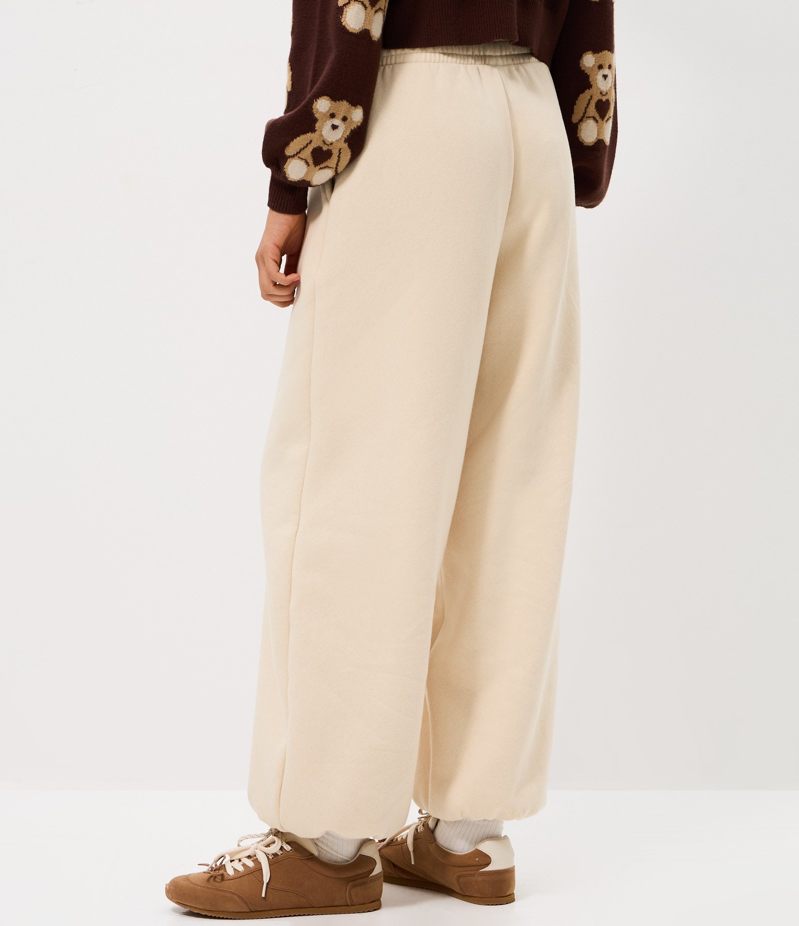Calça Aladim em Moletom Bege 4