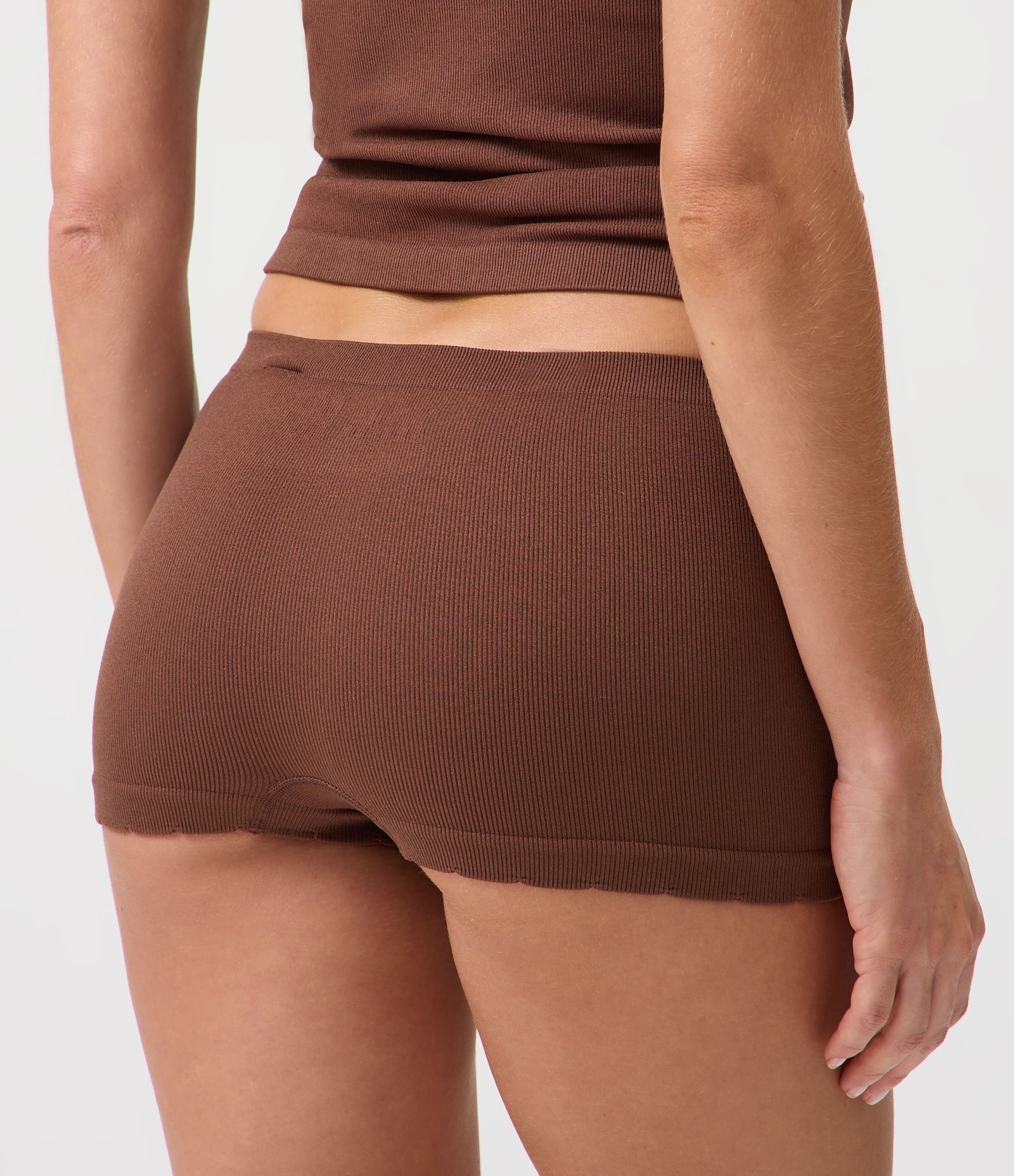 Calcinha Boyshort em Poliamida Seamless com Renda Marrom 4