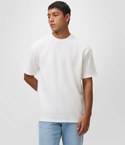 Camiseta Relaxed e Texturizada Mini Waffle