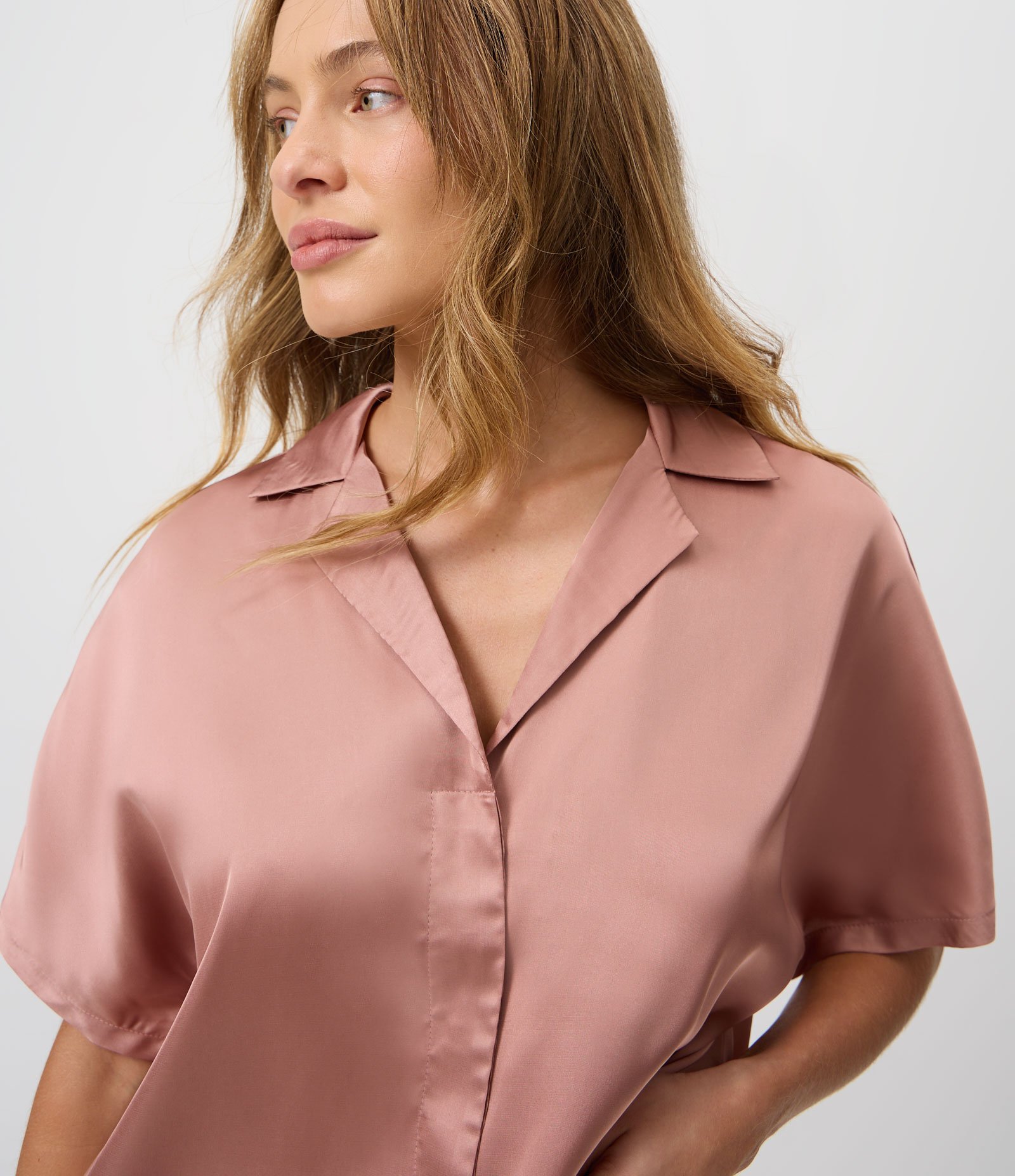 Pijama Americano com Blusa e Calça em Cetim Rosa 3