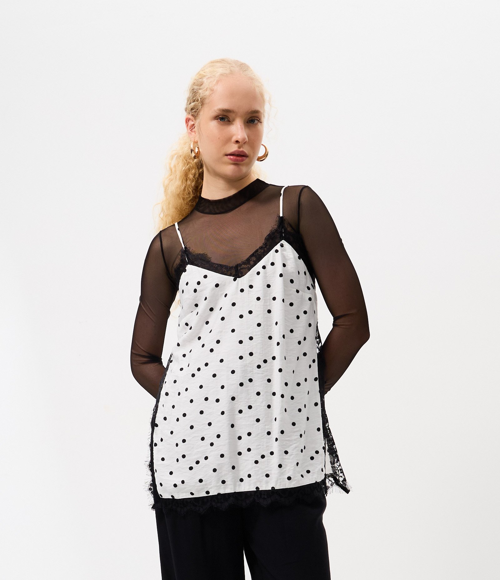 Blusa Poá com Alças Finas e Detalhe em Renda Branco 1