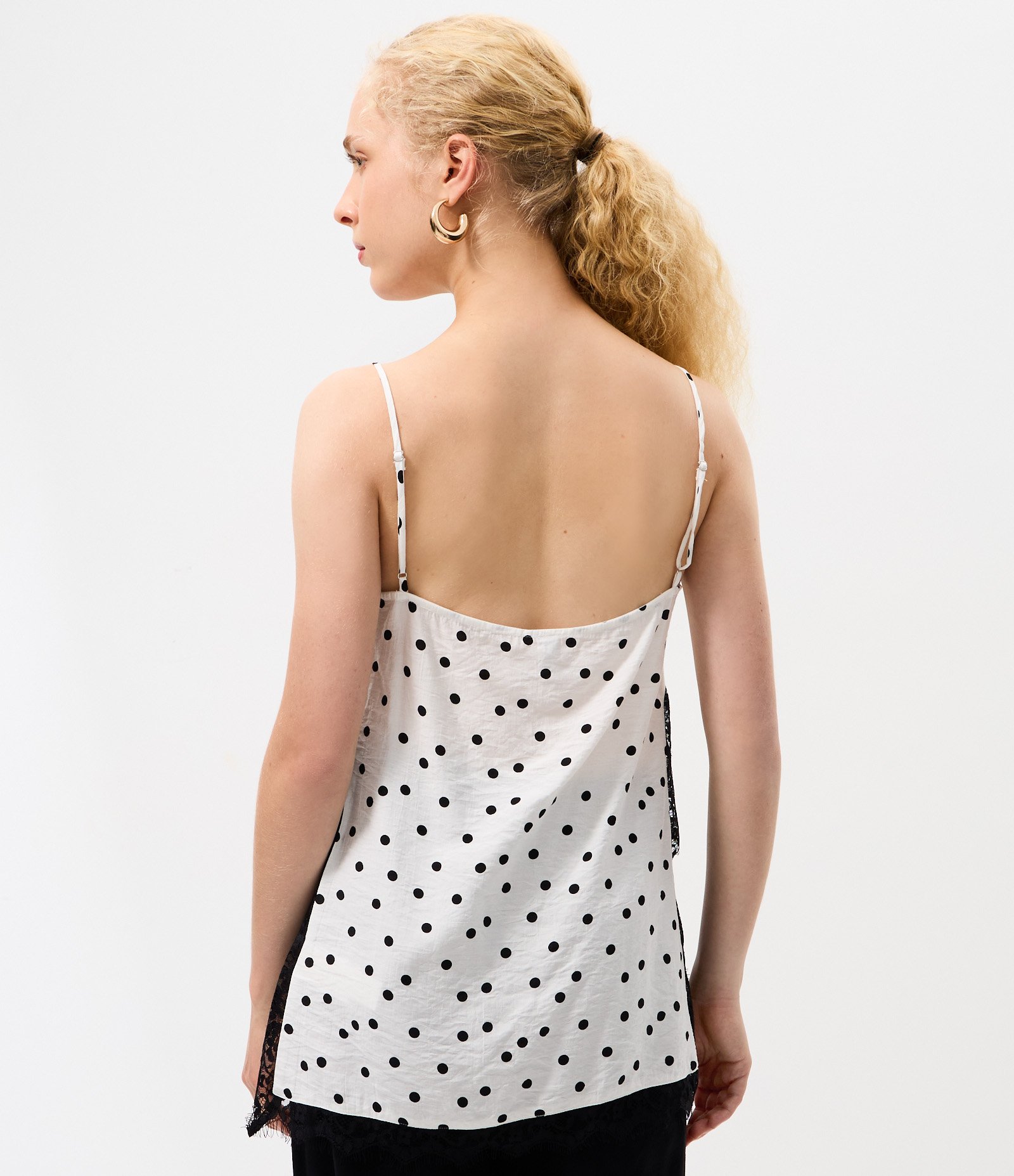 Blusa Poá com Alças Finas e Detalhe em Renda Branco 4