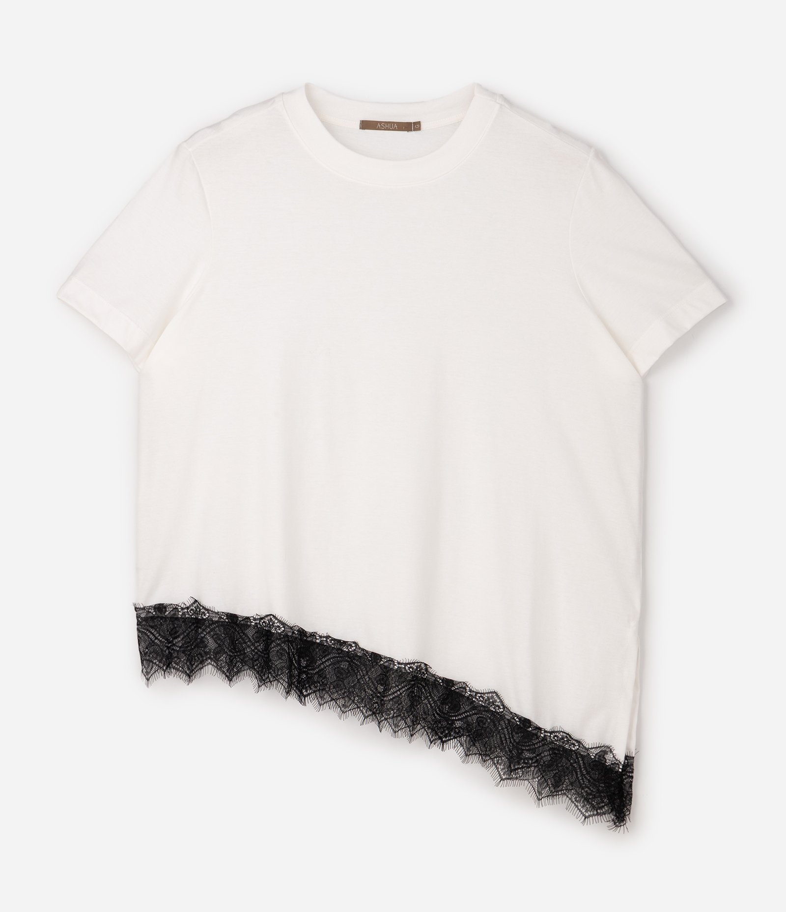 Blusa Manga Curta com Renda Irregular na Barra Curve & Plus Size Branco 1