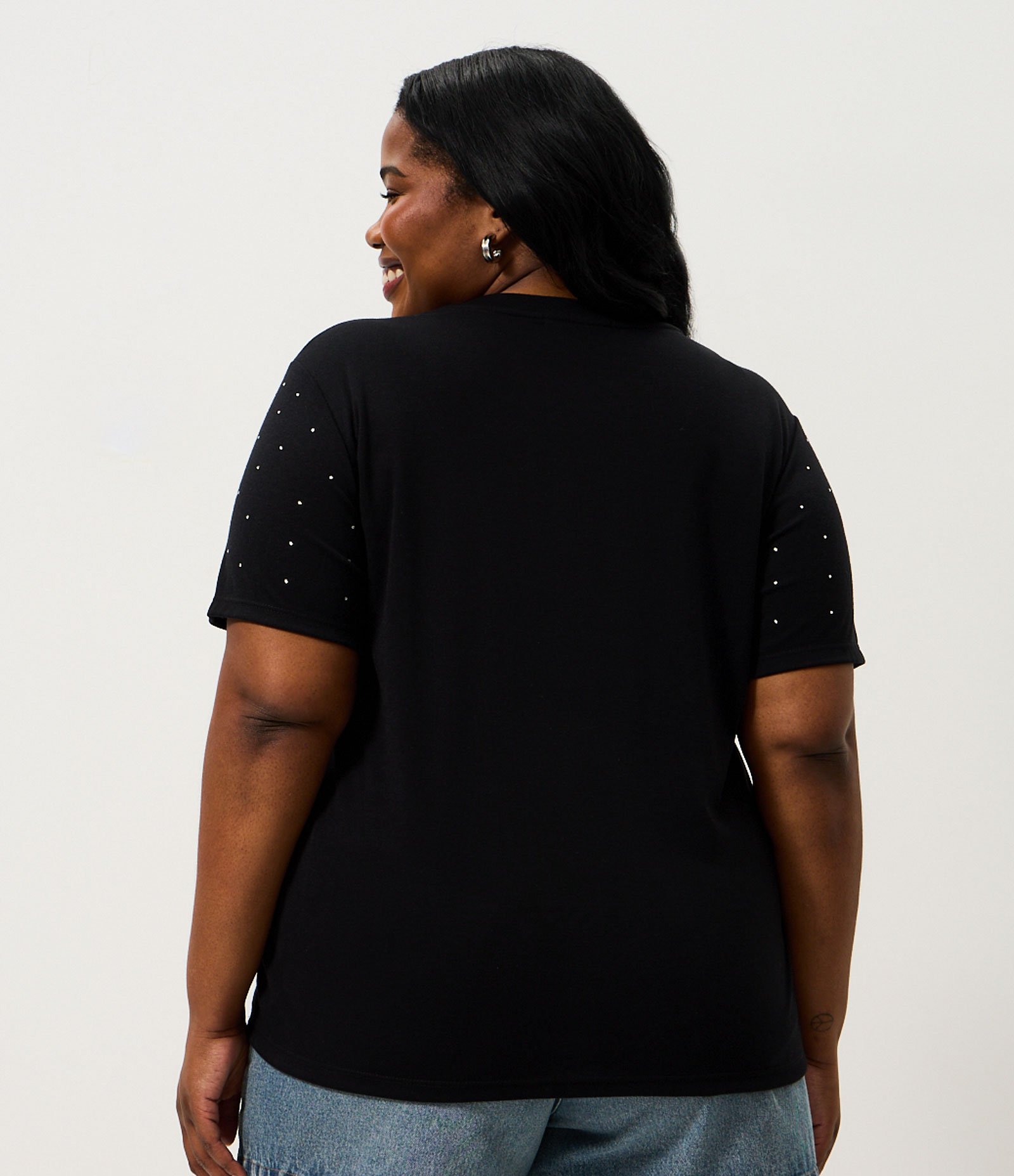 Blusa com Brilhos Frontais Curve & Plus Size Preto 4