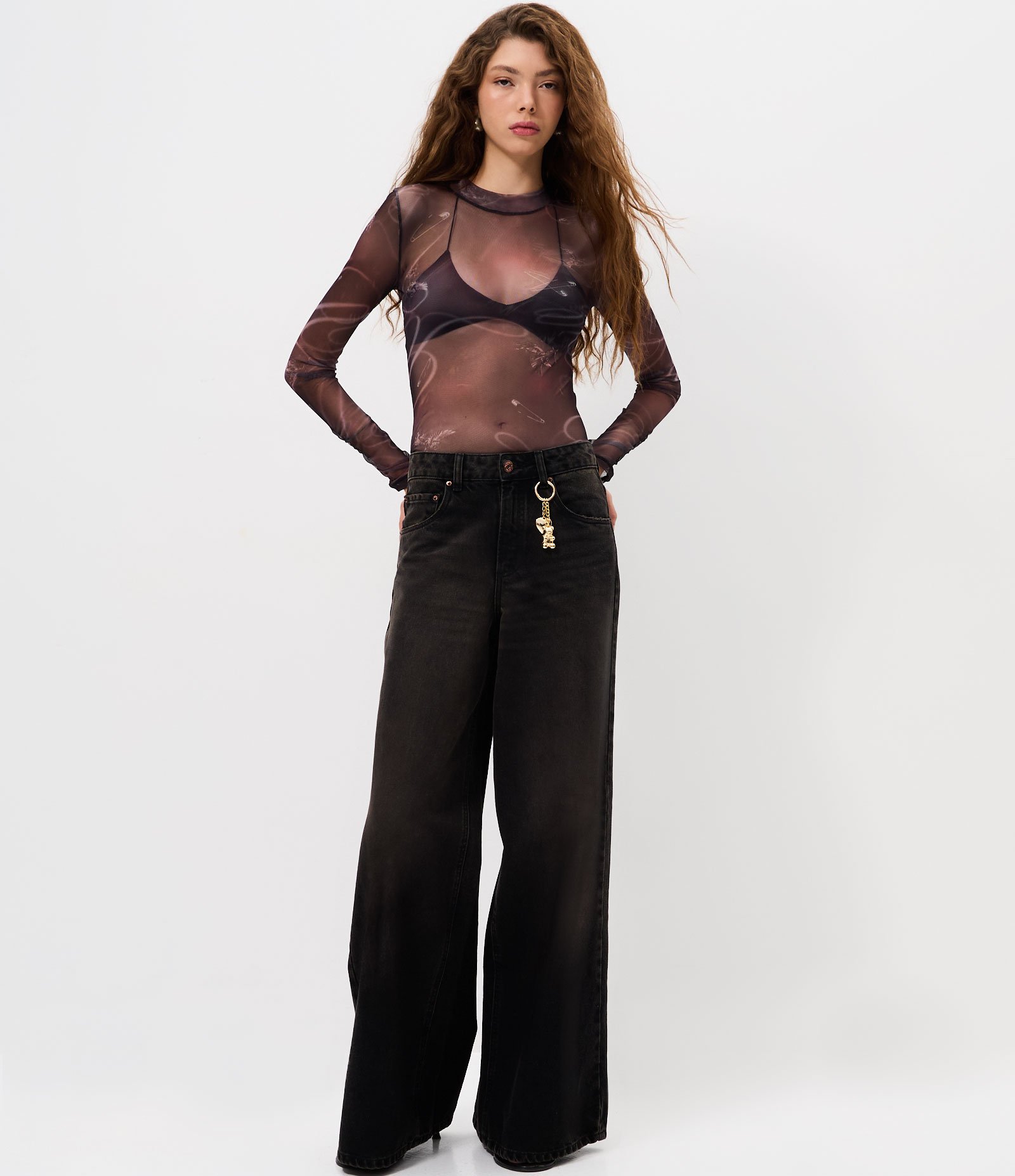 Blusa em Tule com Estampada Abstrata Preto 3