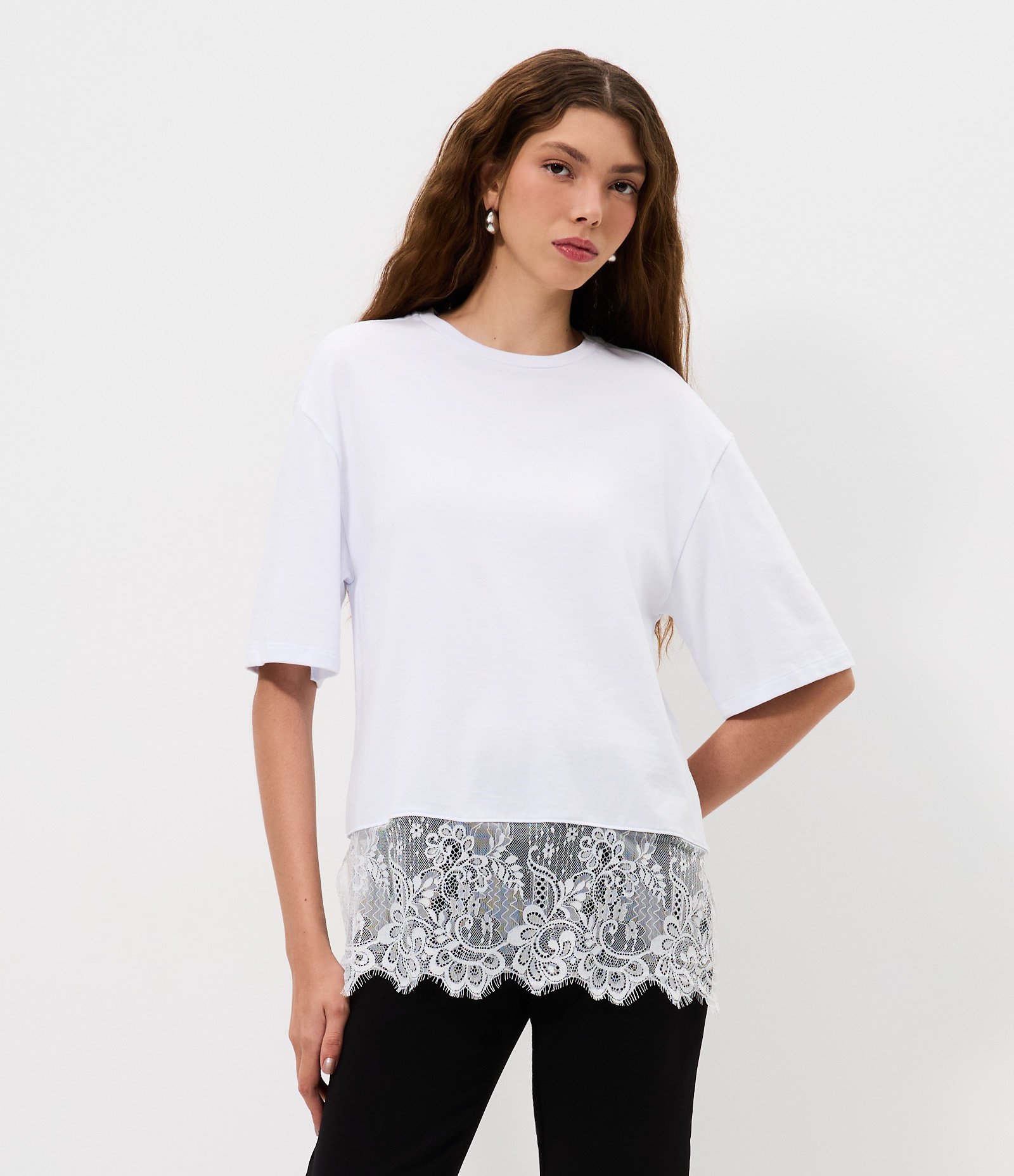 Camiseta Boxy em Algodão com Barra Rendada Branco 1