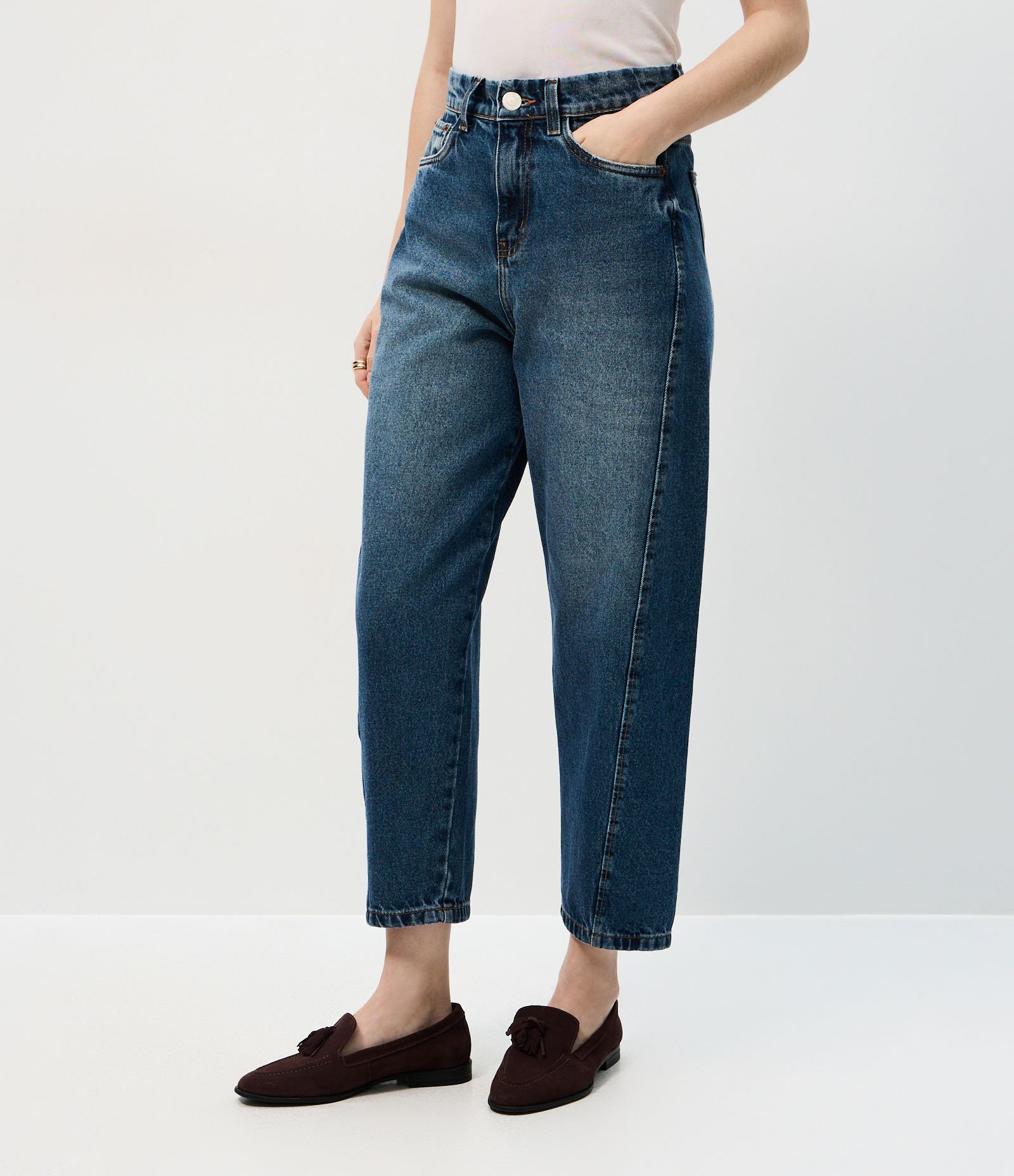 Calça Jeans New Carrot com Cintura Alta Azul Médio 3