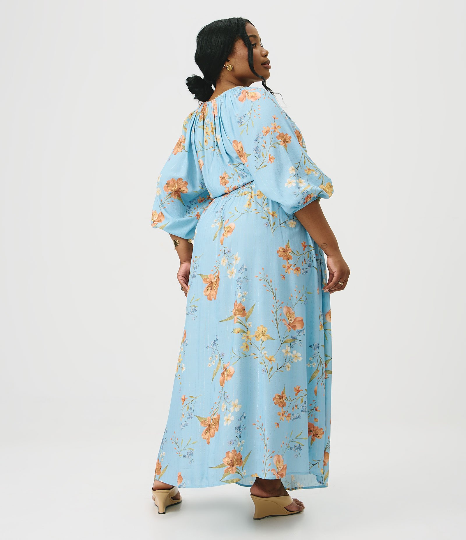 Vestido Longo em Viscose Floral Curve & Plus Size Azul 4