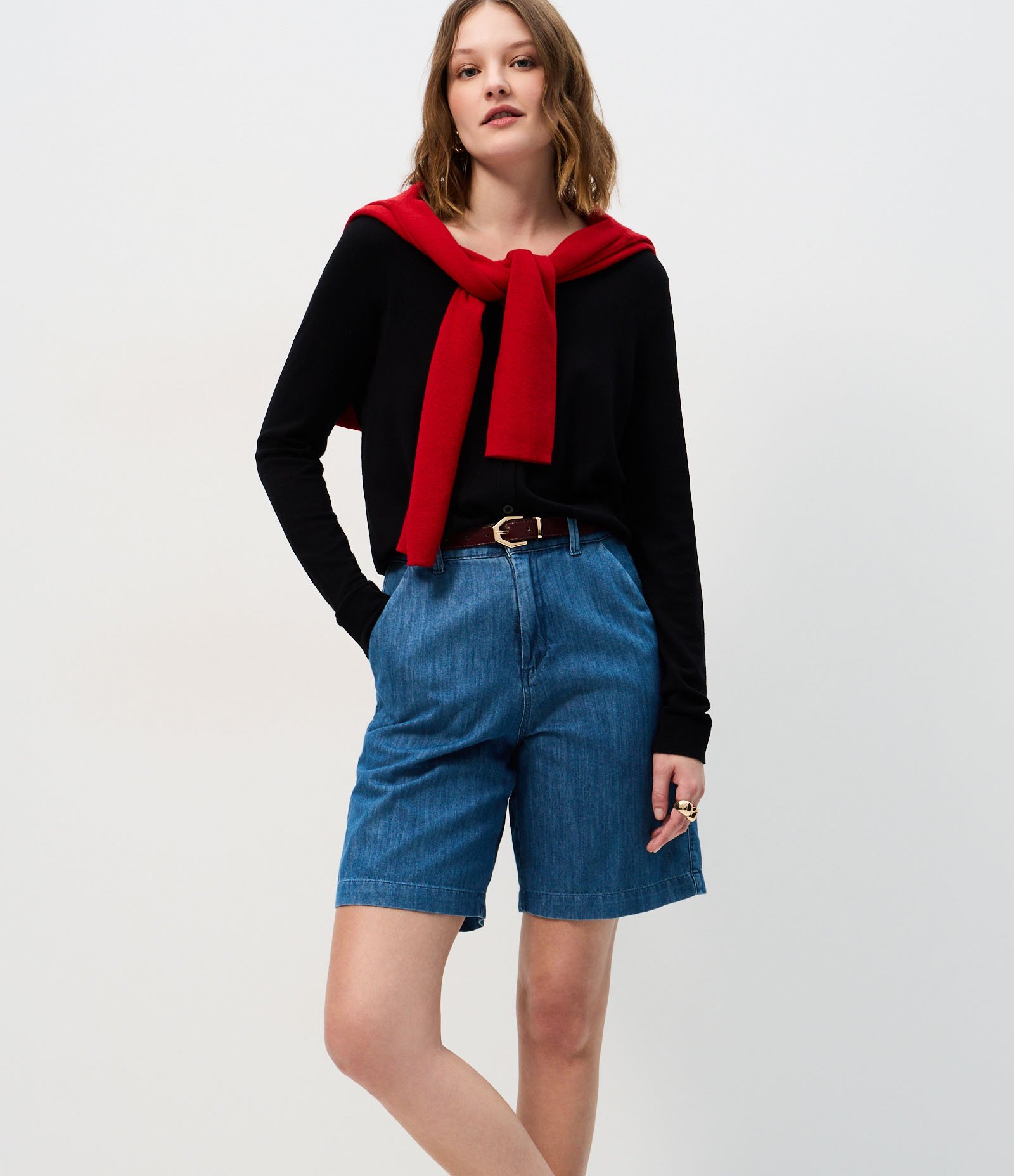 Bermuda Jeans Alfaiatada com Gancho e Cintura Alta Azul 2