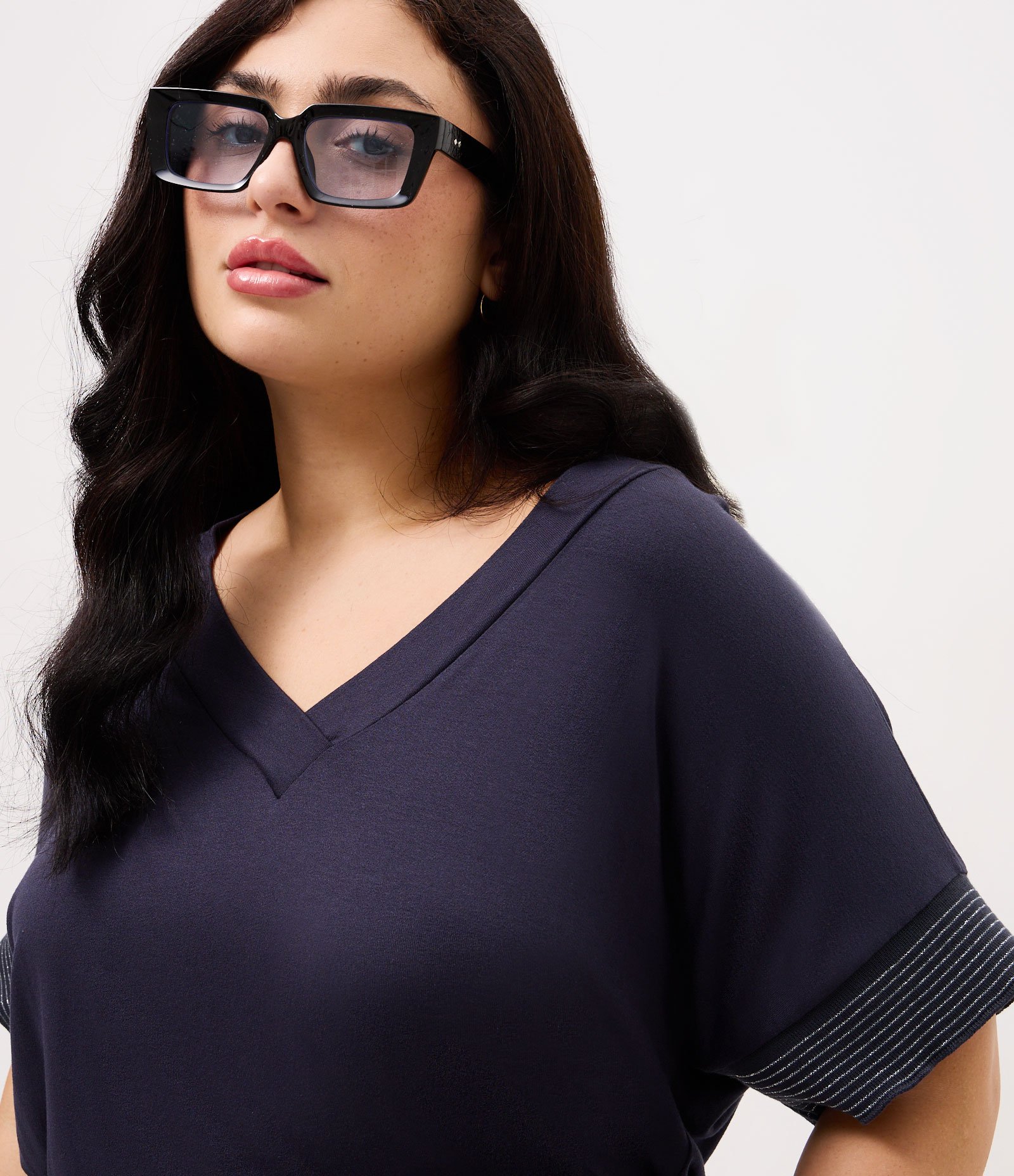 Blusa Crepe com Gola V e Fio Metálico na Manga Curve & Plus Size Azul 3