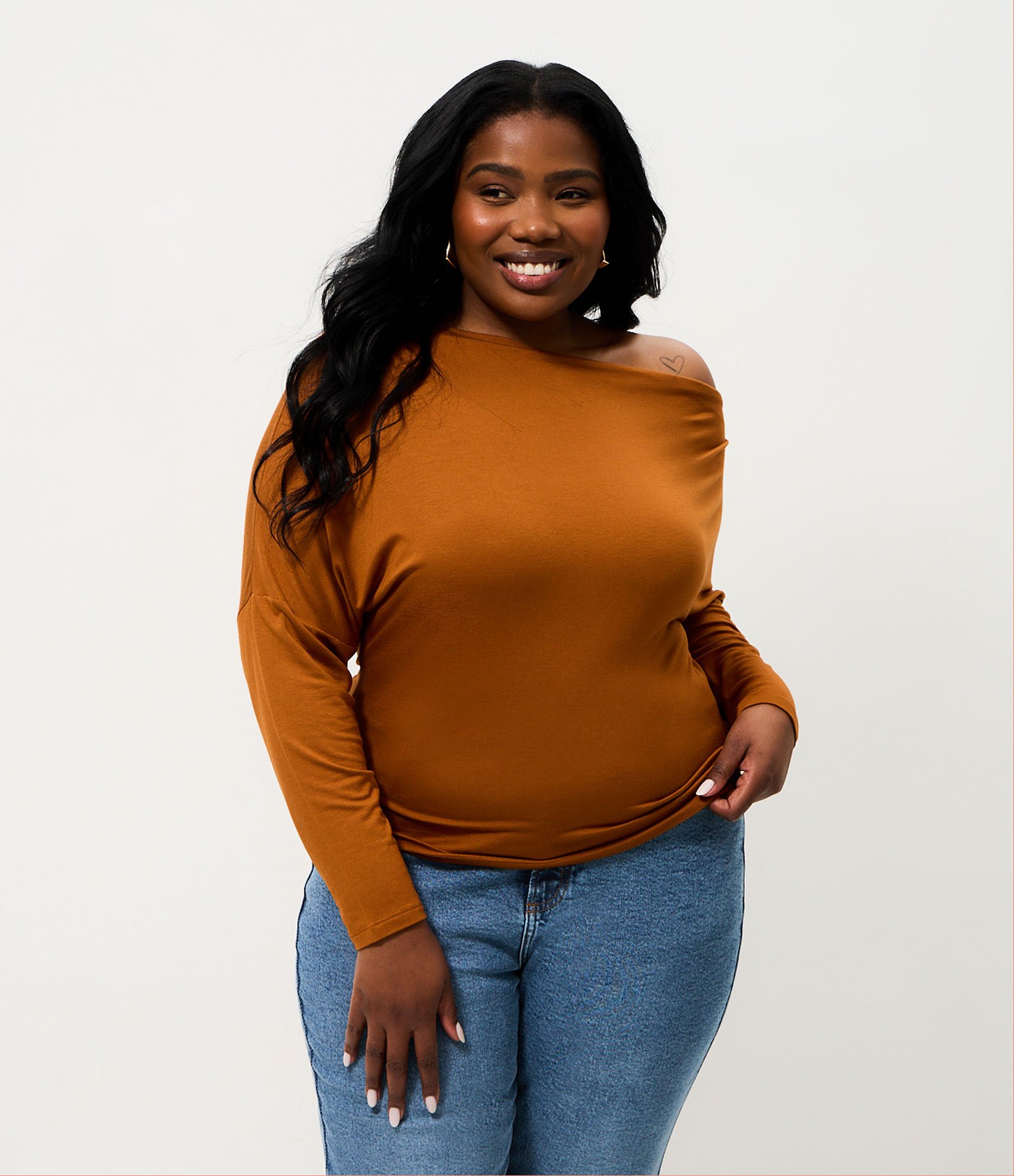 Blusa em Microfibra com Decote Degagê Curve & Plus Size Laranja 1