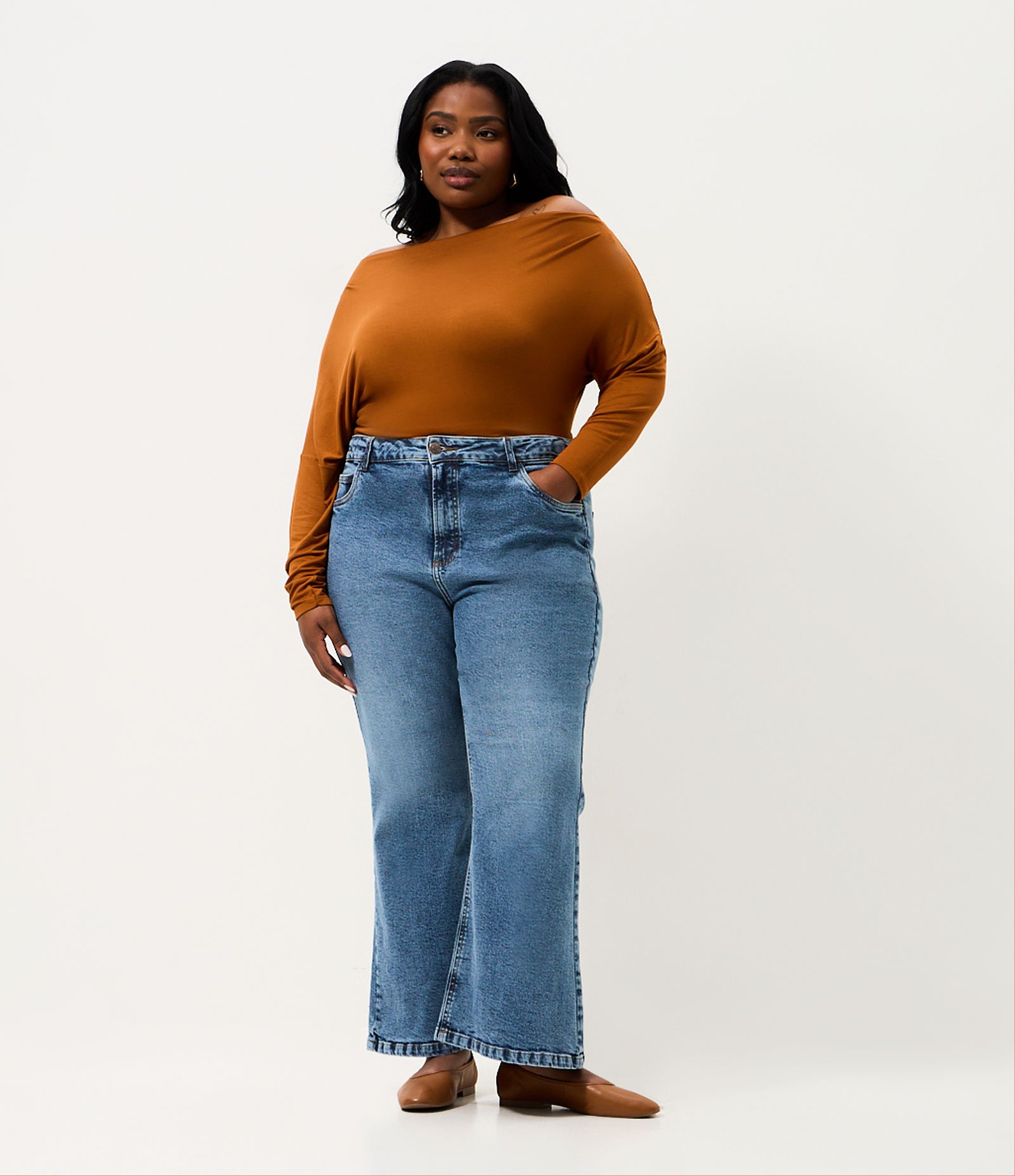 Blusa em Microfibra com Decote Degagê Curve & Plus Size Laranja 2