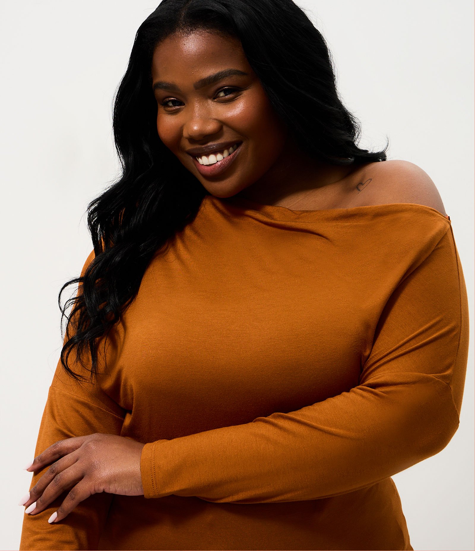Blusa em Microfibra com Decote Degagê Curve & Plus Size Laranja 3
