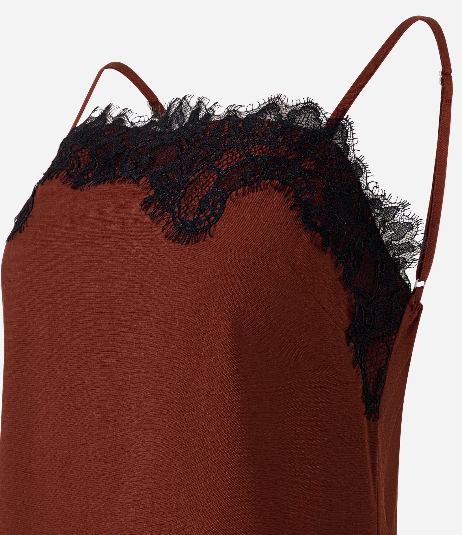 Vestido Curto em Viscose Texturizada com Renda na Barra e Decote Bordô 6