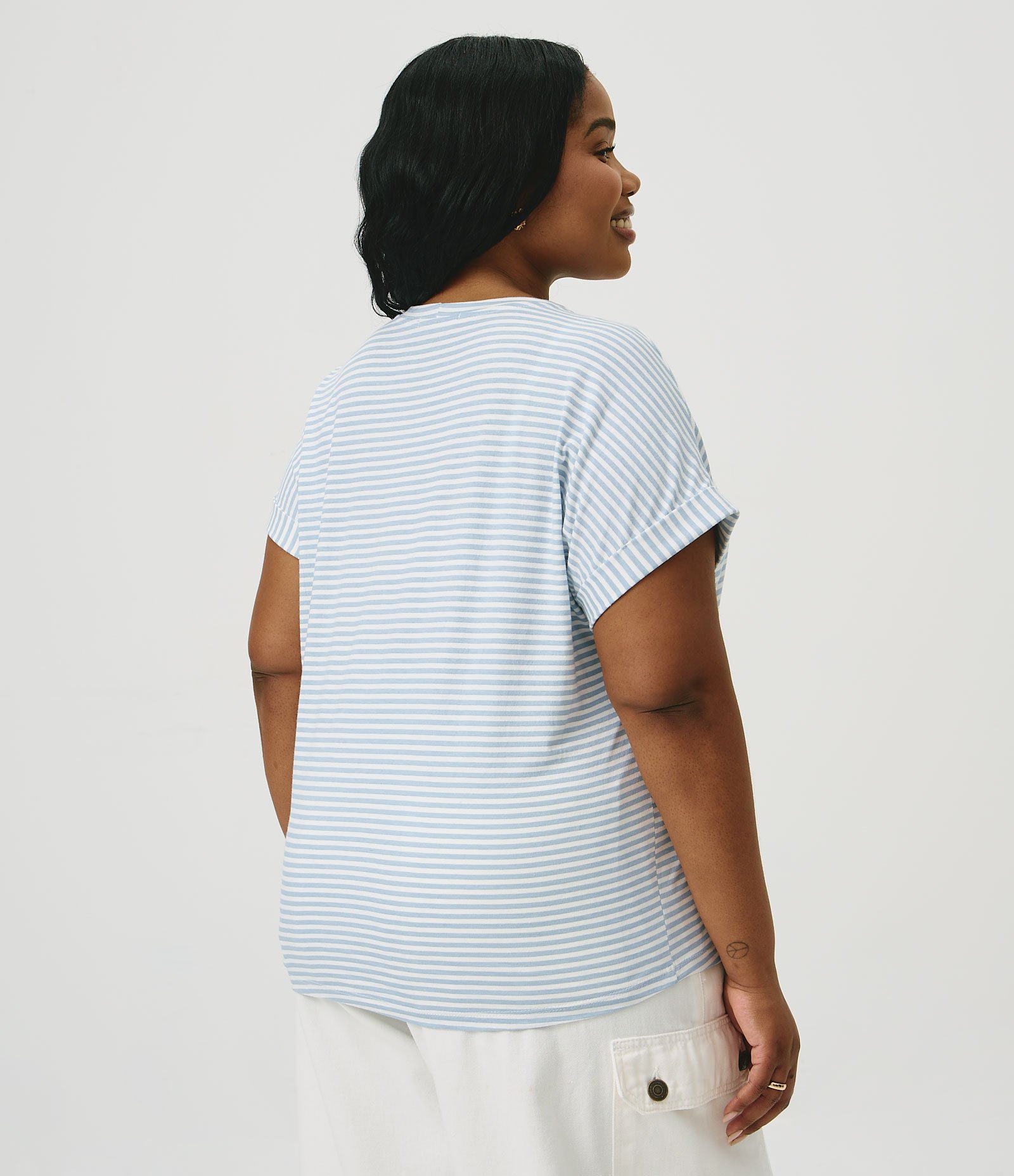 Blusa em Algodão com Bordado Coquetel Curve & Plus Size Azul 4