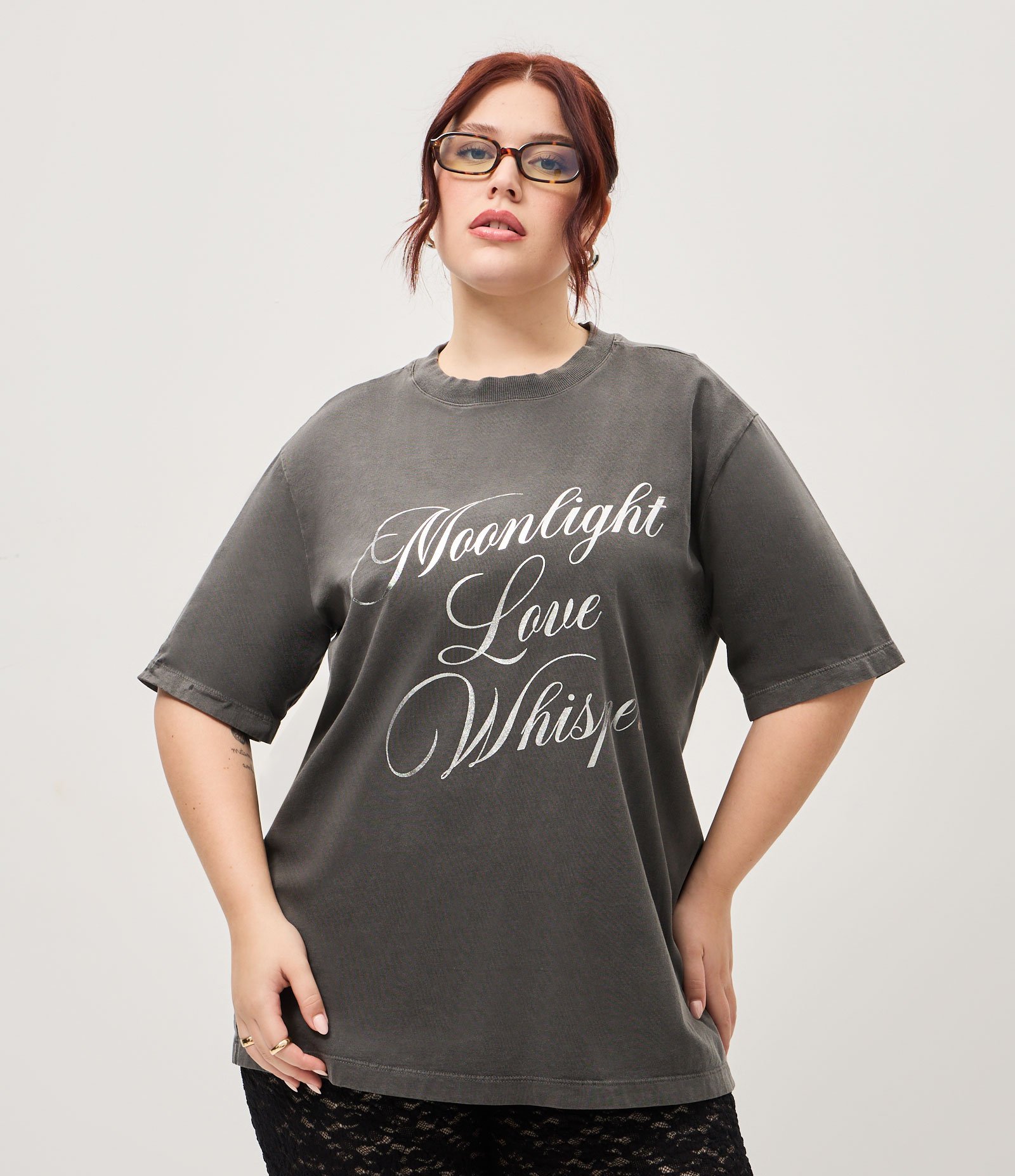 Blusa Alongada em Algodão com Lettering Moonlight Love Whisper Curve & Plus Size Preto 1