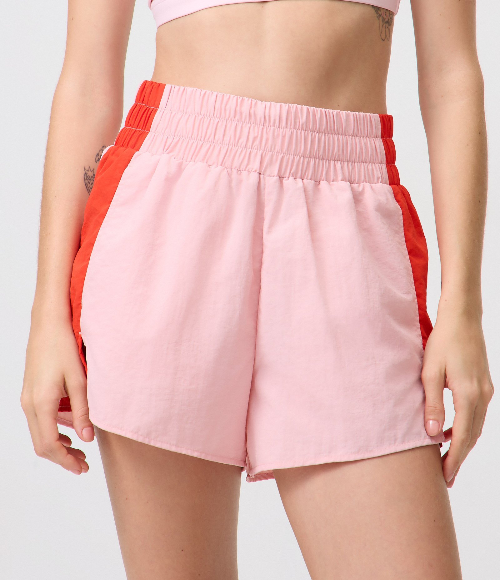 Bermuda Runner Esportiva em Microfibra Bicolor Rosa 2
