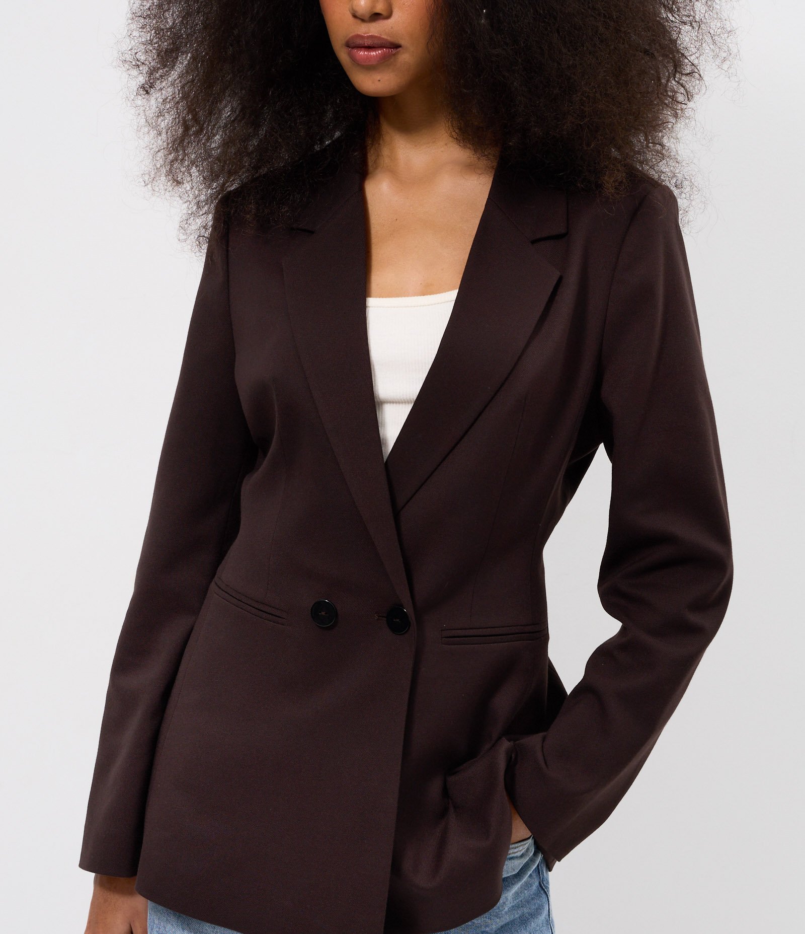 Blazer Alfaiatado com Modelagem Ajustada Marrom 3