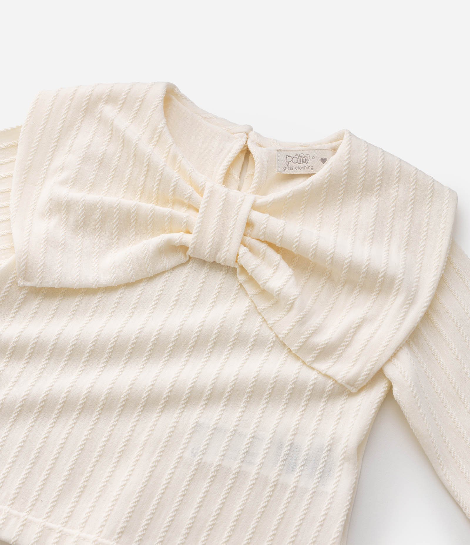 Blusa Slim Infantil com Laço Frontal Aplicado – Tam 1 a 6 Anos Off White 5