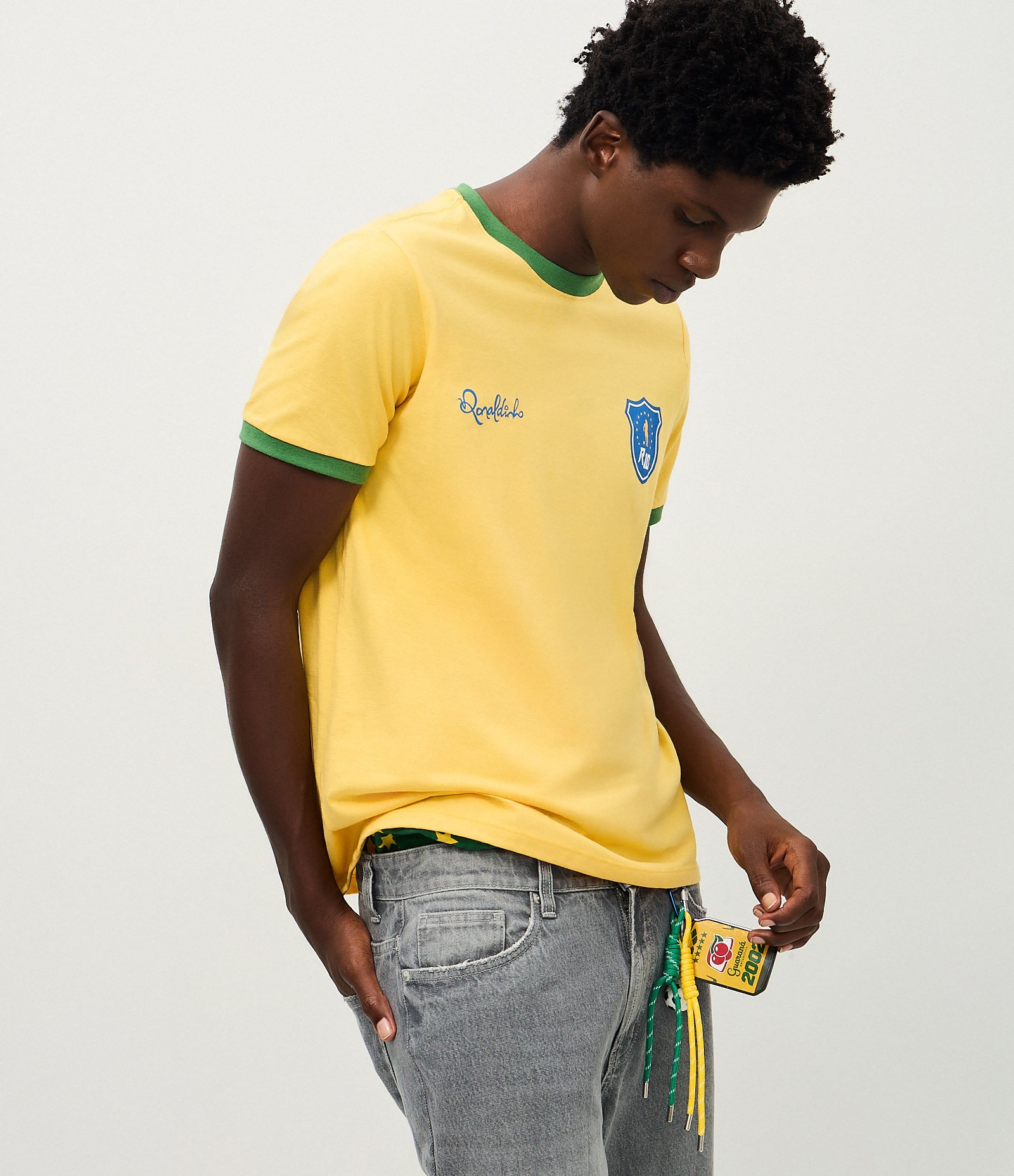 Camiseta Comfort Ronaldinho Brasil Amarelo 4