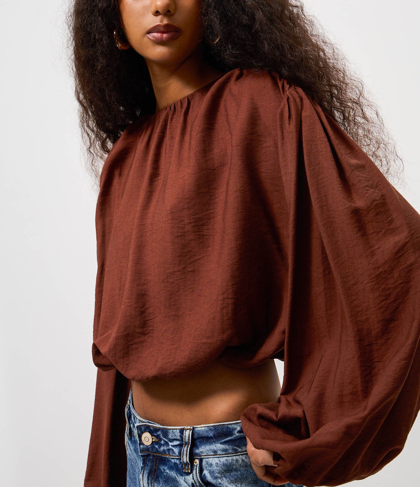 Camisa Balonê em Viscose Marrom 3