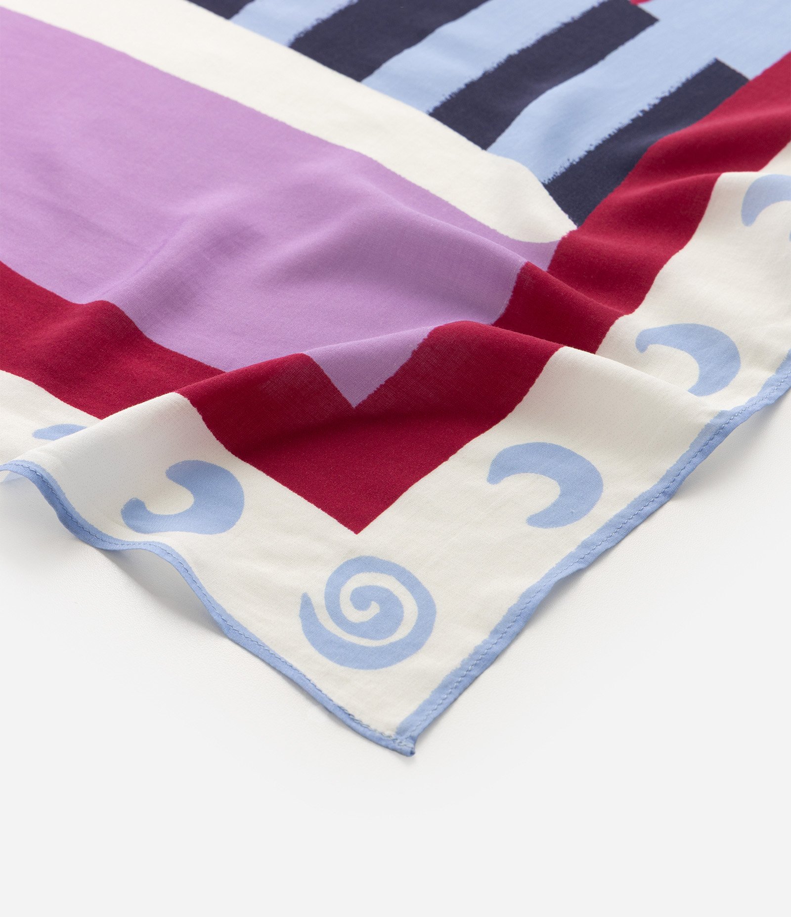 Canga em Viscose com Estampa Luna Multicores 2