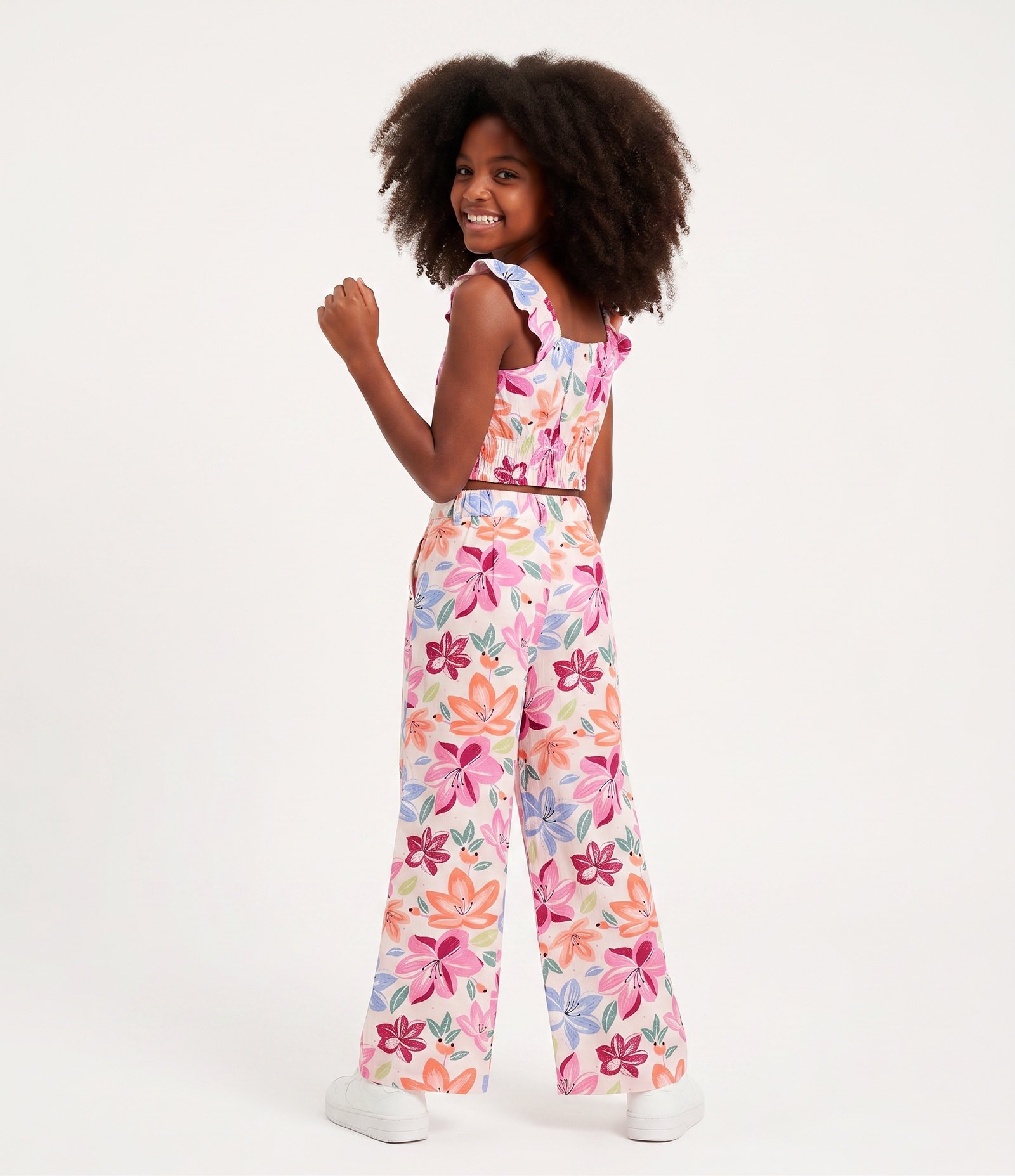 Calça Wide Leg Infantil com Estampa Floral - Tam 5 a 14 Anos Multicores 3