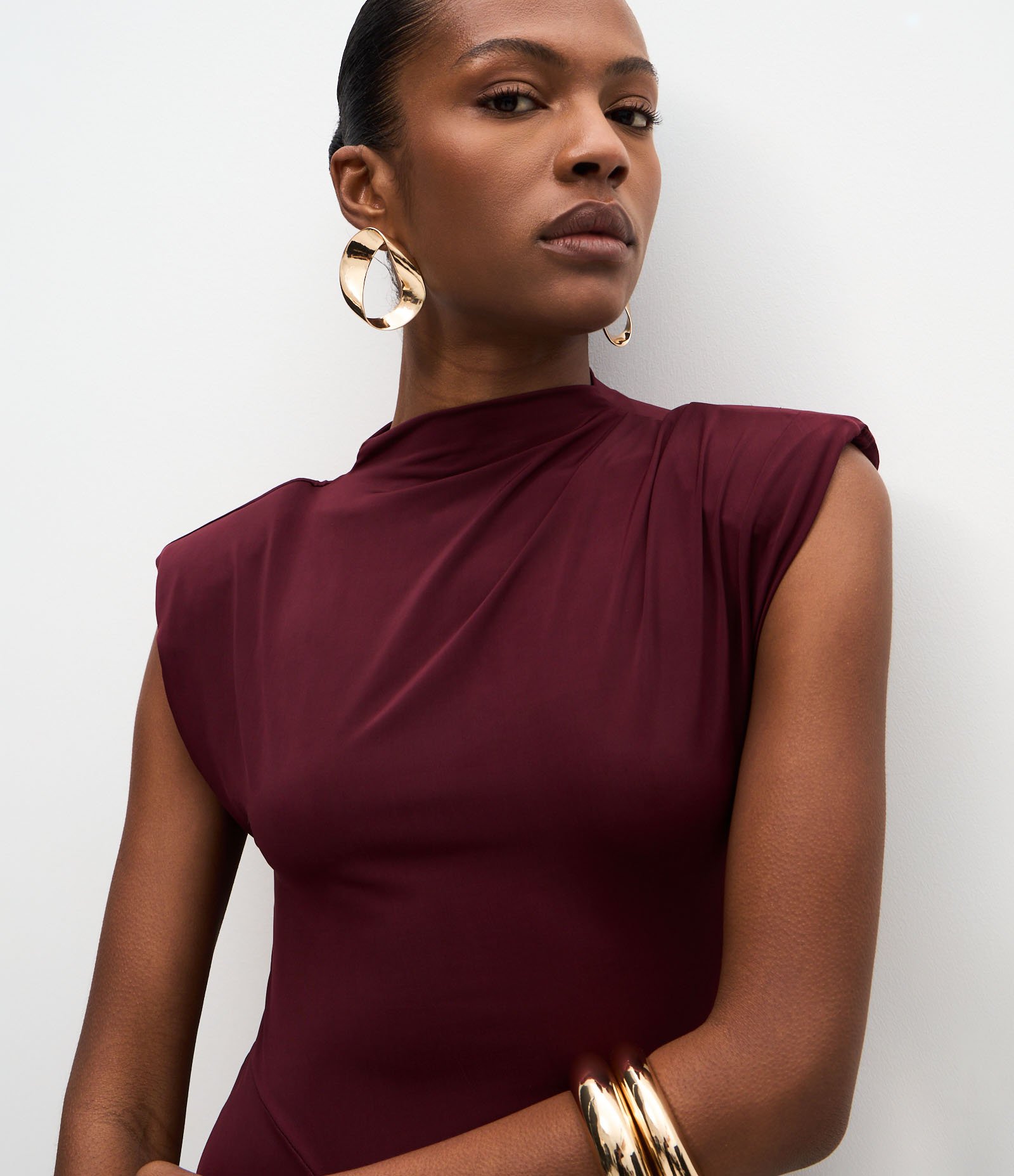 Vestido Midi com Detalhe Franzido Frontal Vinho 3