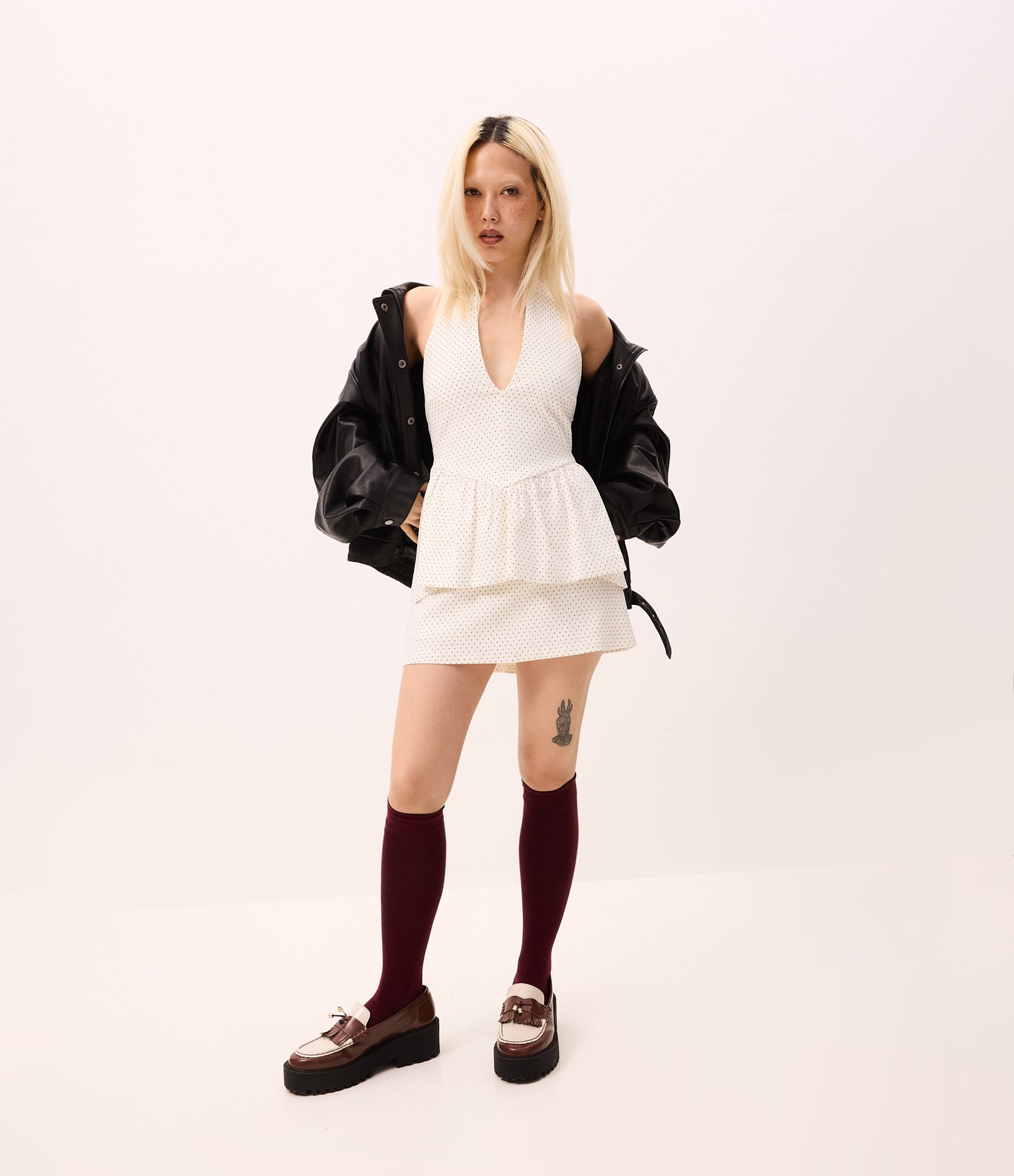 Blusa Frente Única Poá com Peplum Branco 1